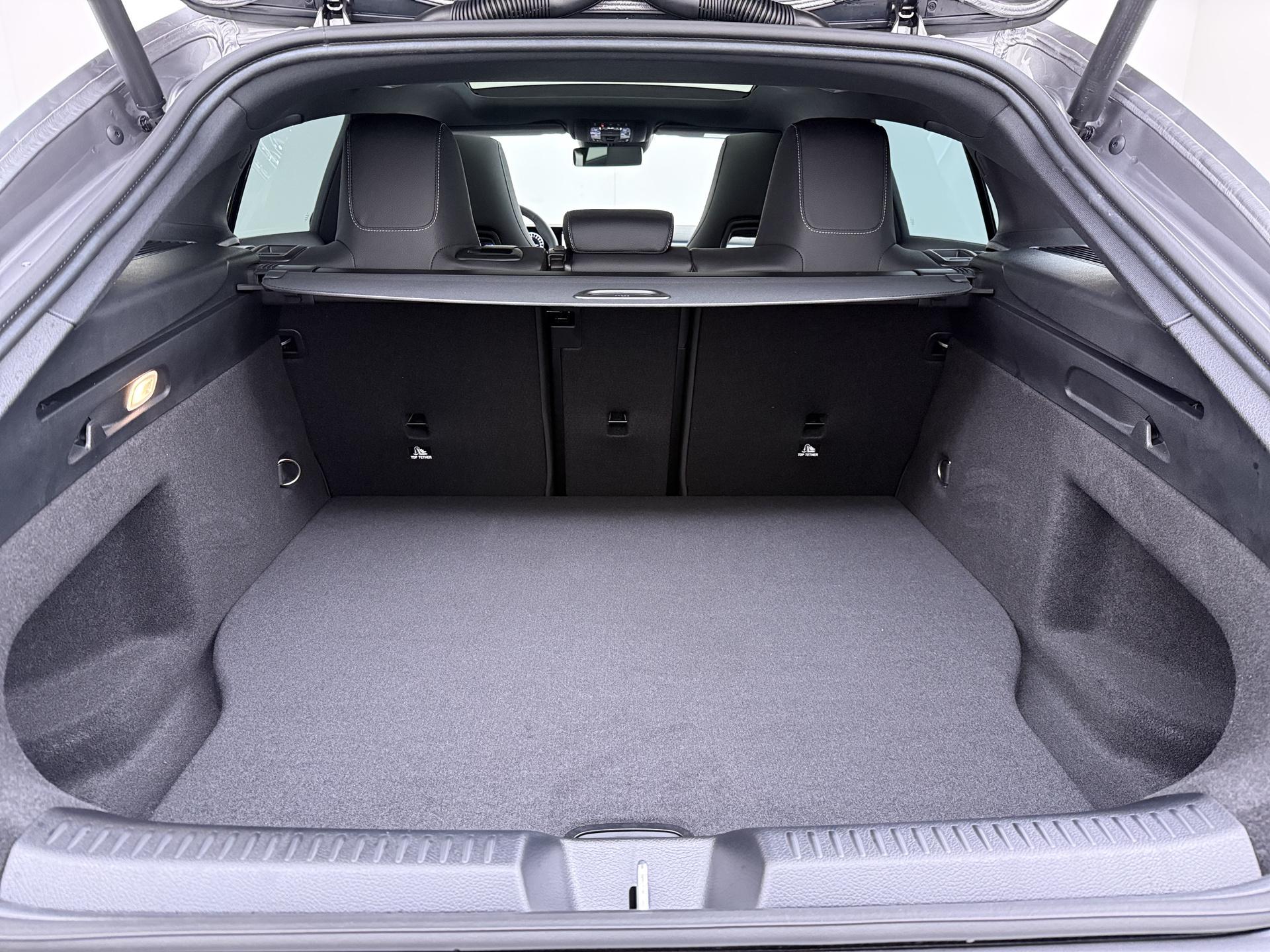 Mercedes-Benz CLA-Klasse Shooting Brake 250 e Business Solution AMG 12