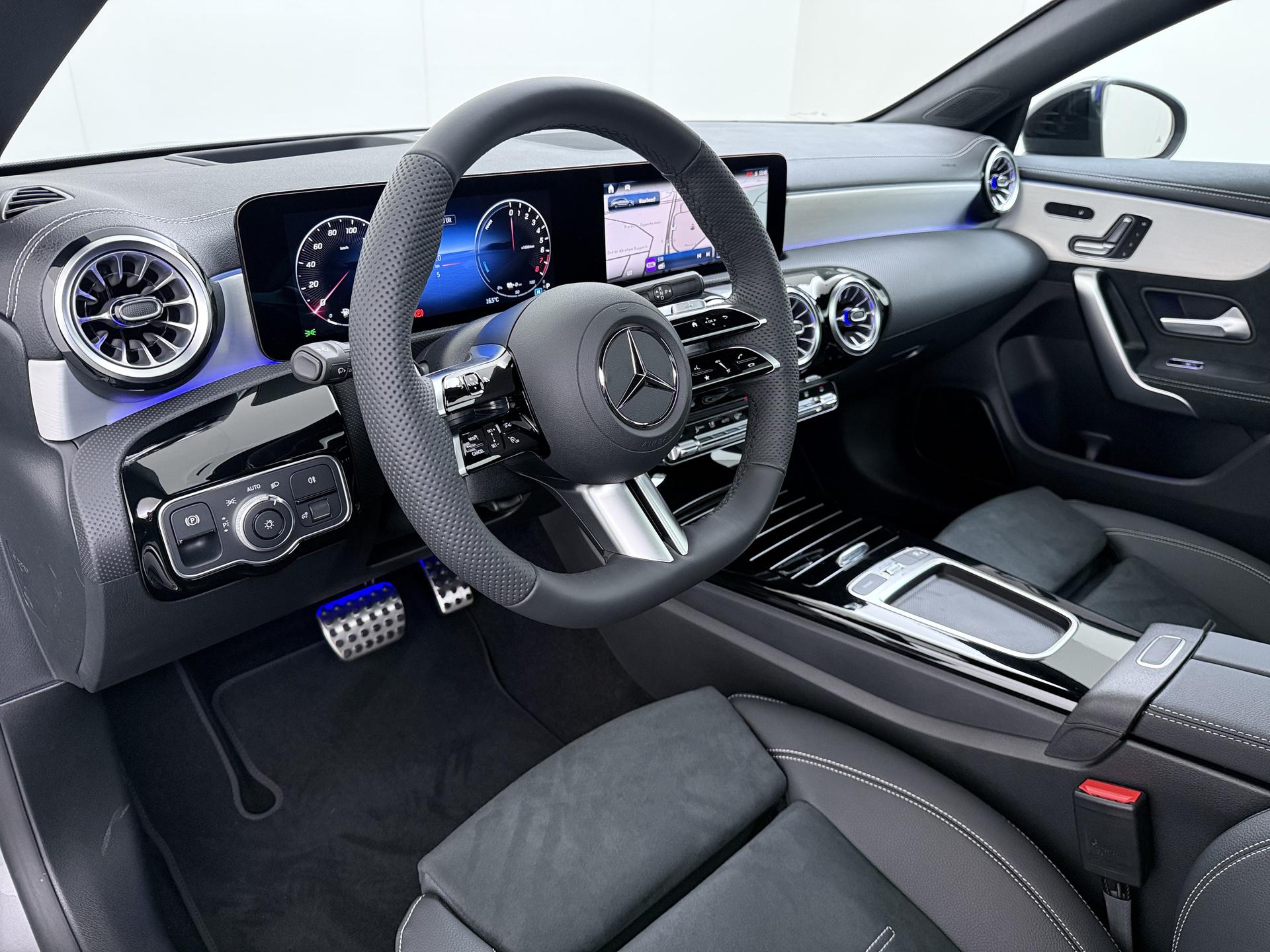 Mercedes-Benz CLA-Klasse Shooting Brake 250 e Business Solution AMG 18