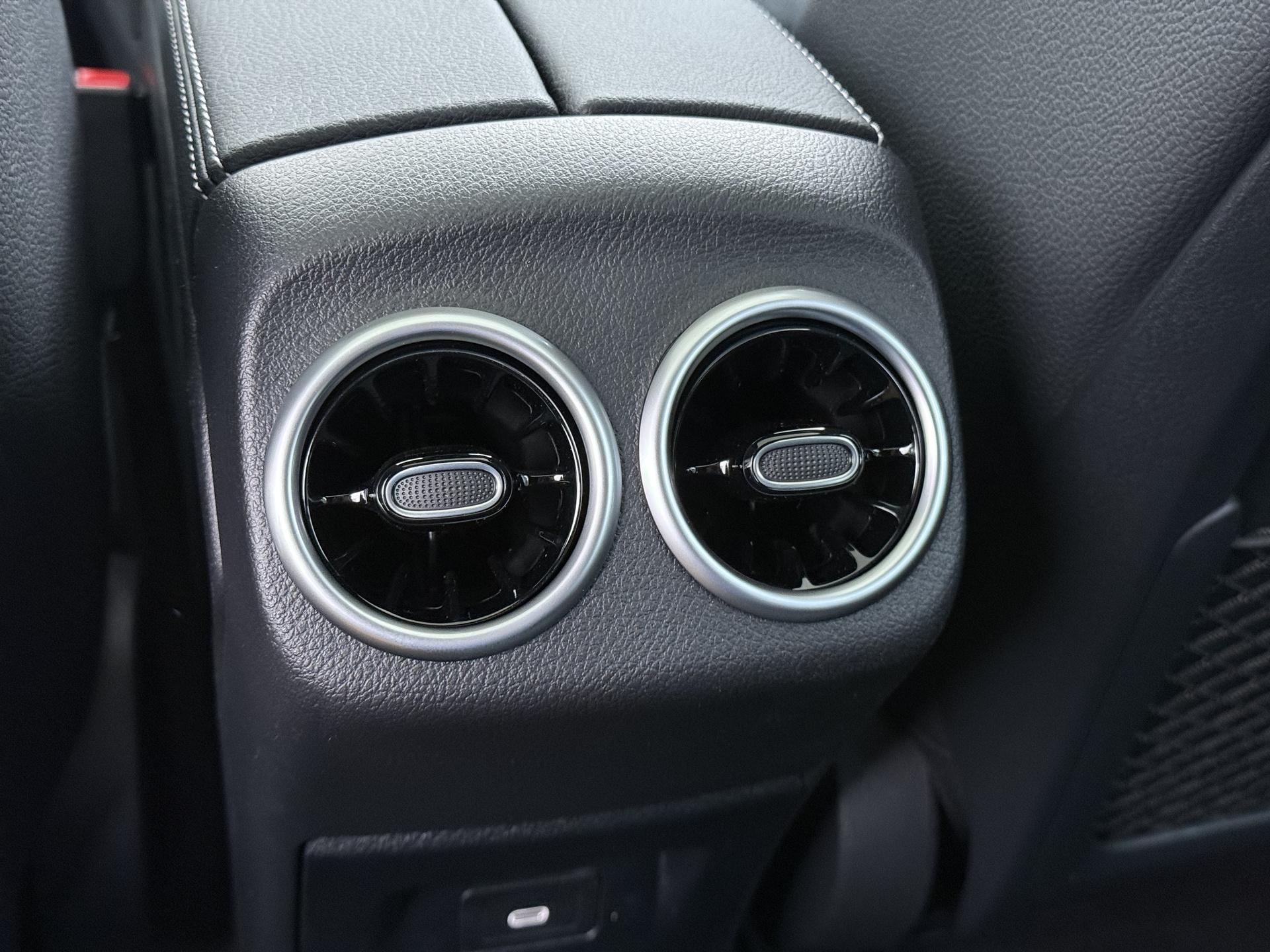 Mercedes-Benz CLA-Klasse Shooting Brake 250 e Business Solution AMG 25