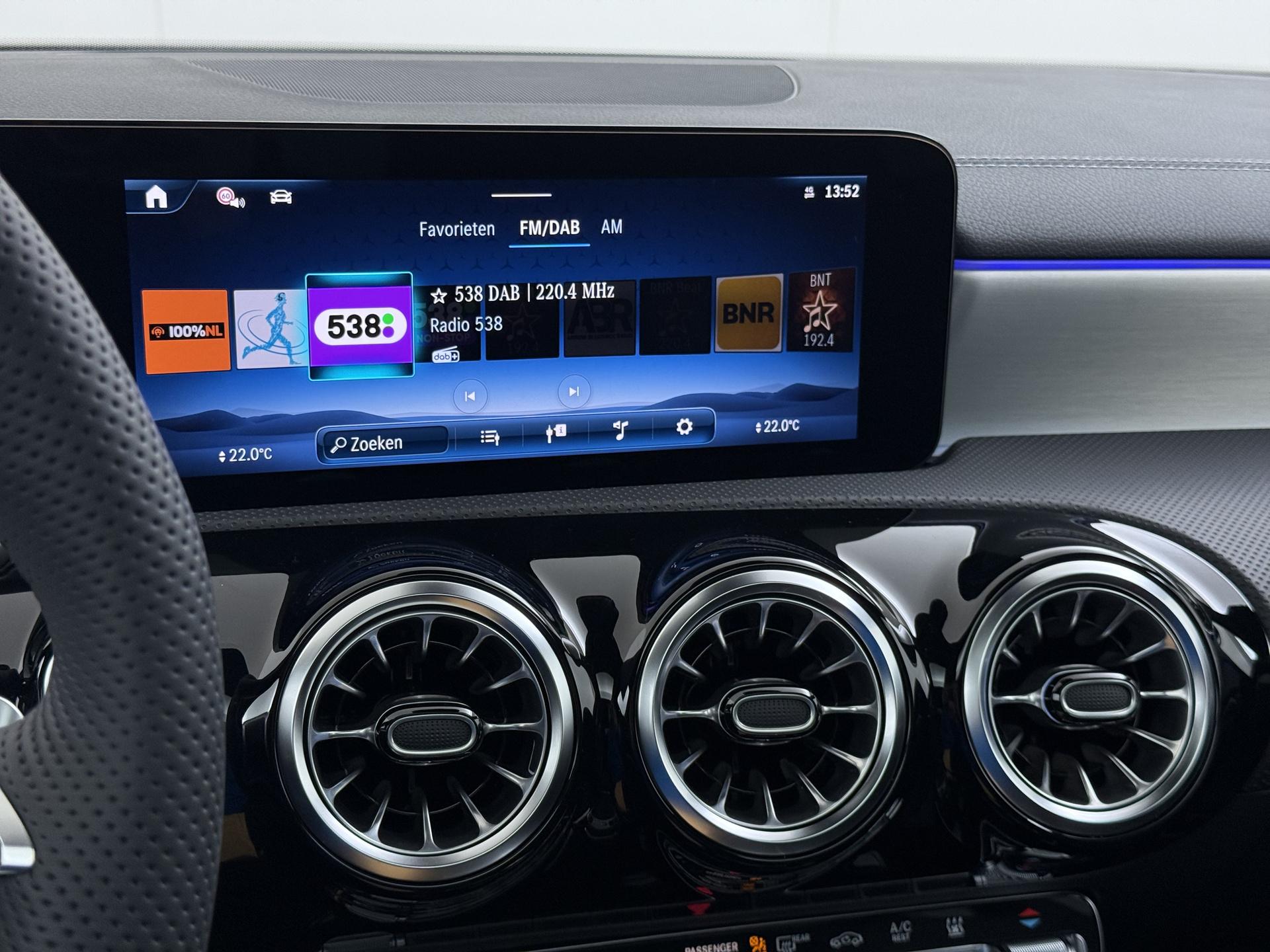 Mercedes-Benz CLA-Klasse Shooting Brake 250 e Business Solution AMG 41