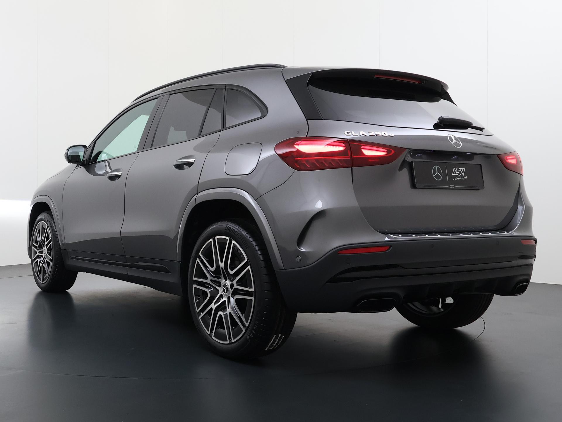 Mercedes-Benz GLA 250 e Business Solution AMG 2