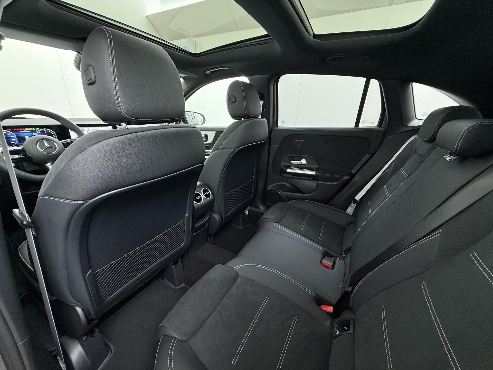 Mercedes-Benz GLA 250 e Business Solution AMG 23