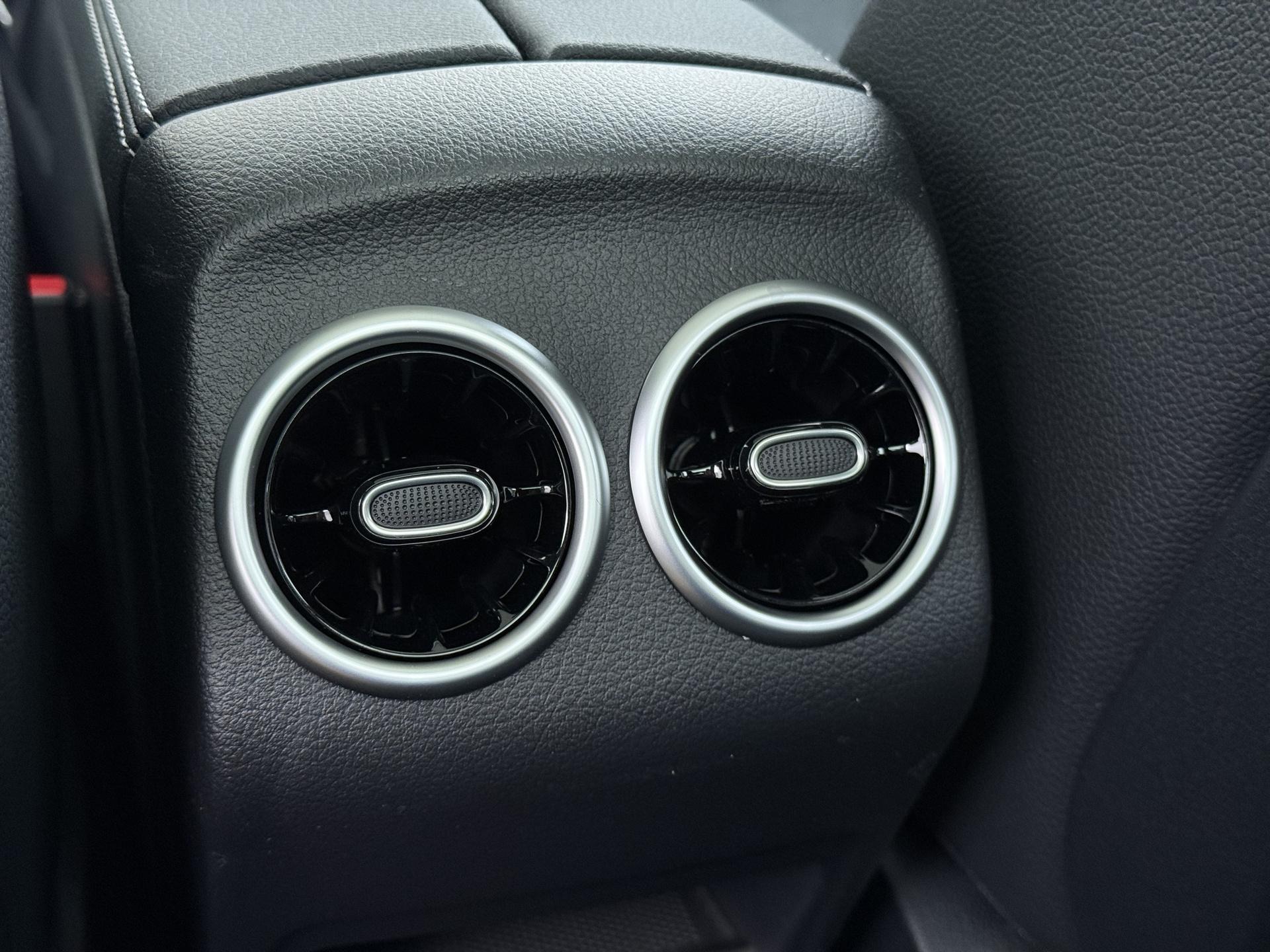 Mercedes-Benz GLA 250 e Business Solution AMG 25