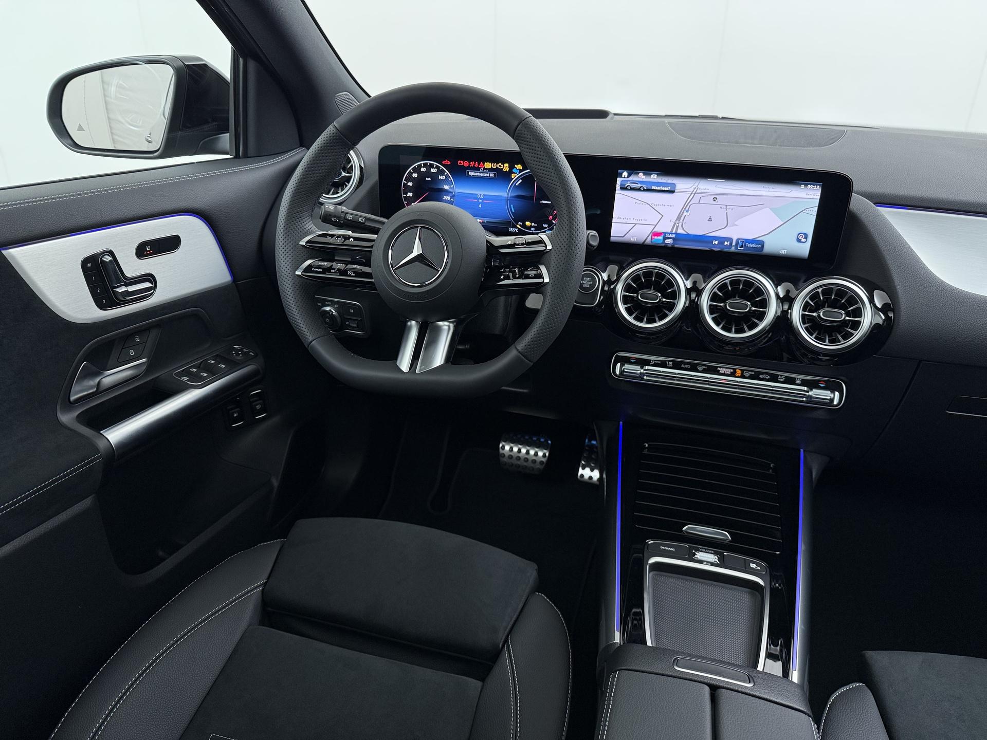 Mercedes-Benz GLA 250 e Business Solution AMG 27