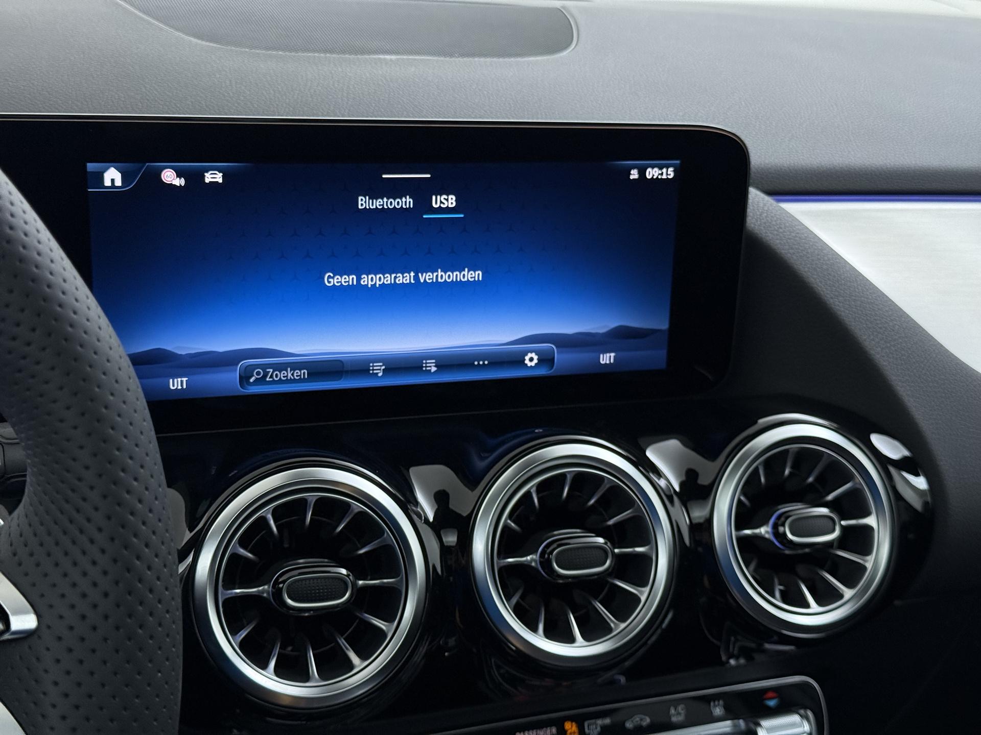 Mercedes-Benz GLA 250 e Business Solution AMG 42