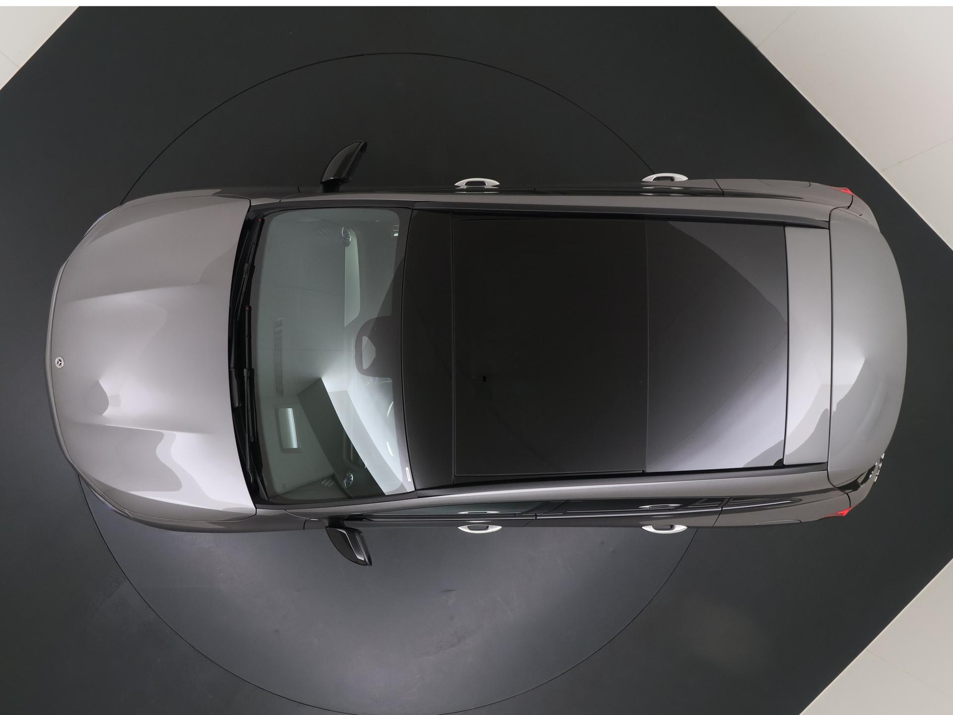 Mercedes-Benz GLA 250 e Business Solution AMG 8