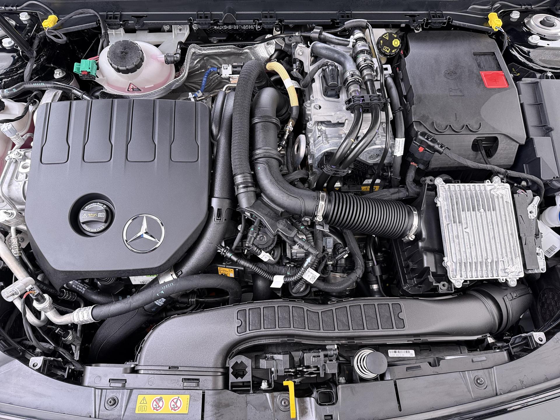 Mercedes-Benz CLA-Klasse Shooting Brake 250 e Business Solution AMG 16