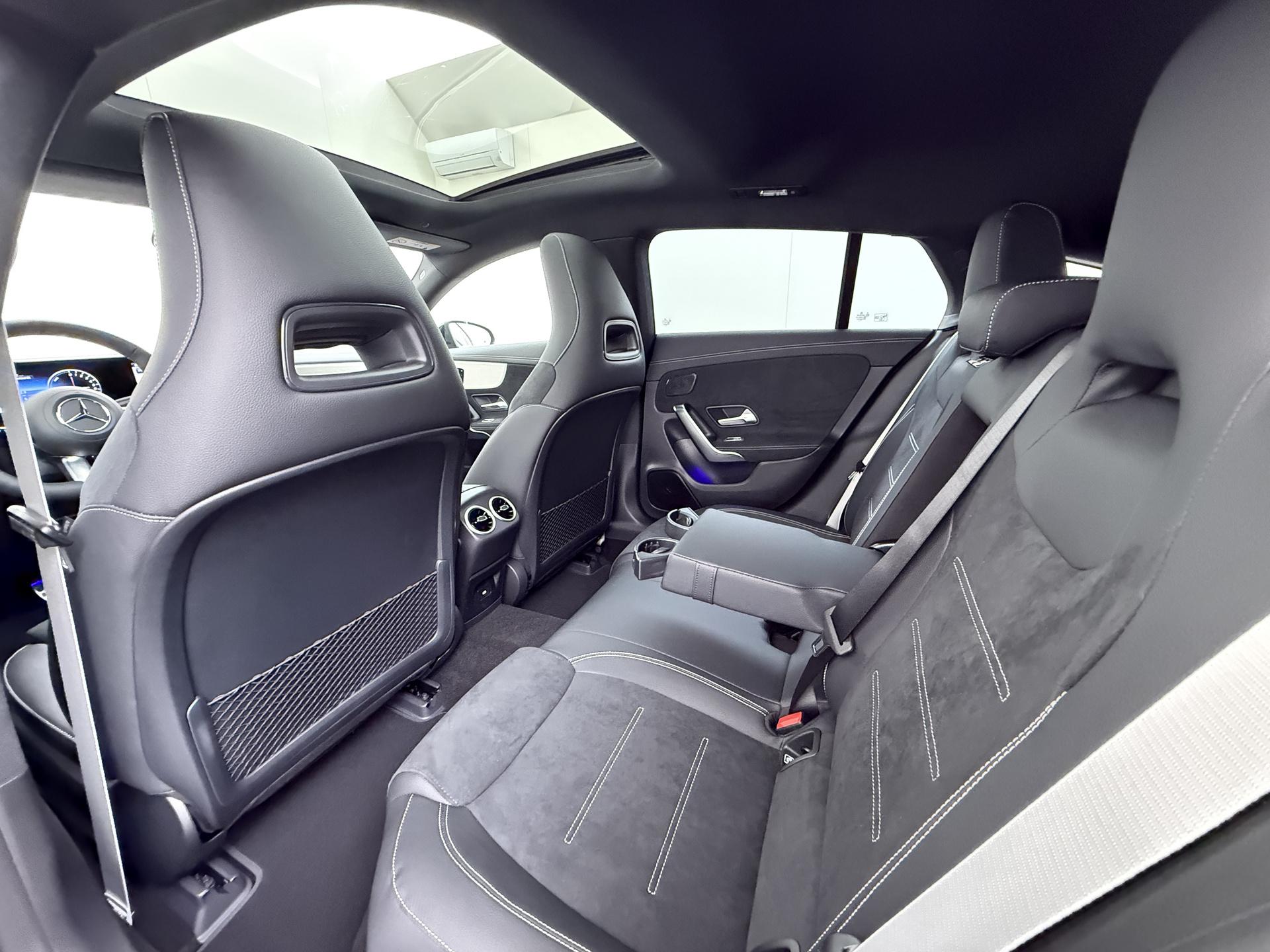 Mercedes-Benz CLA-Klasse Shooting Brake 250 e Business Solution AMG 23