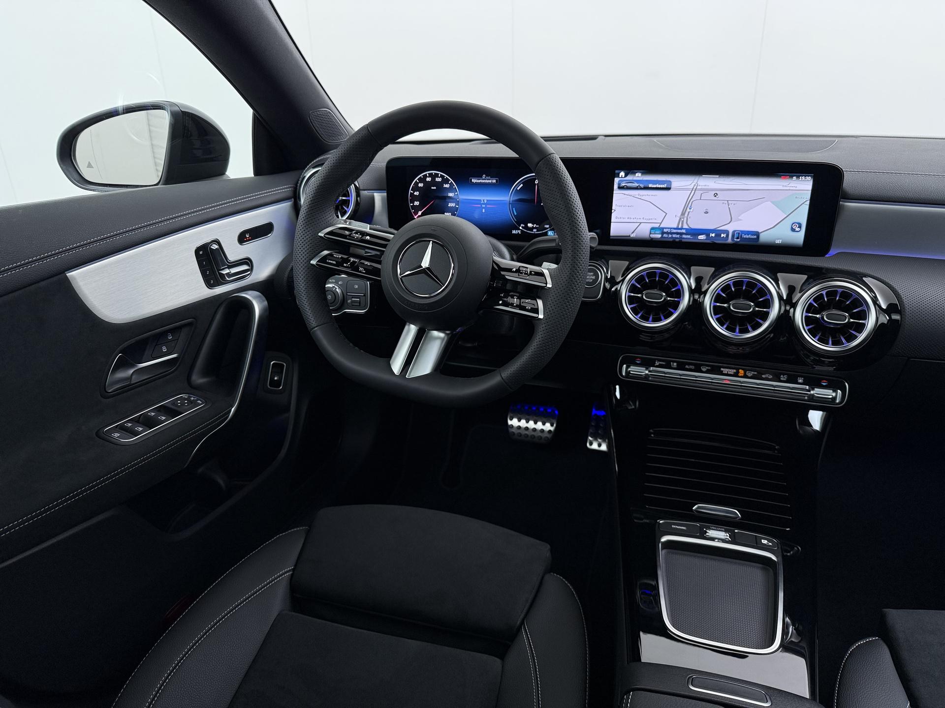 Mercedes-Benz CLA-Klasse Shooting Brake 250 e Business Solution AMG 27