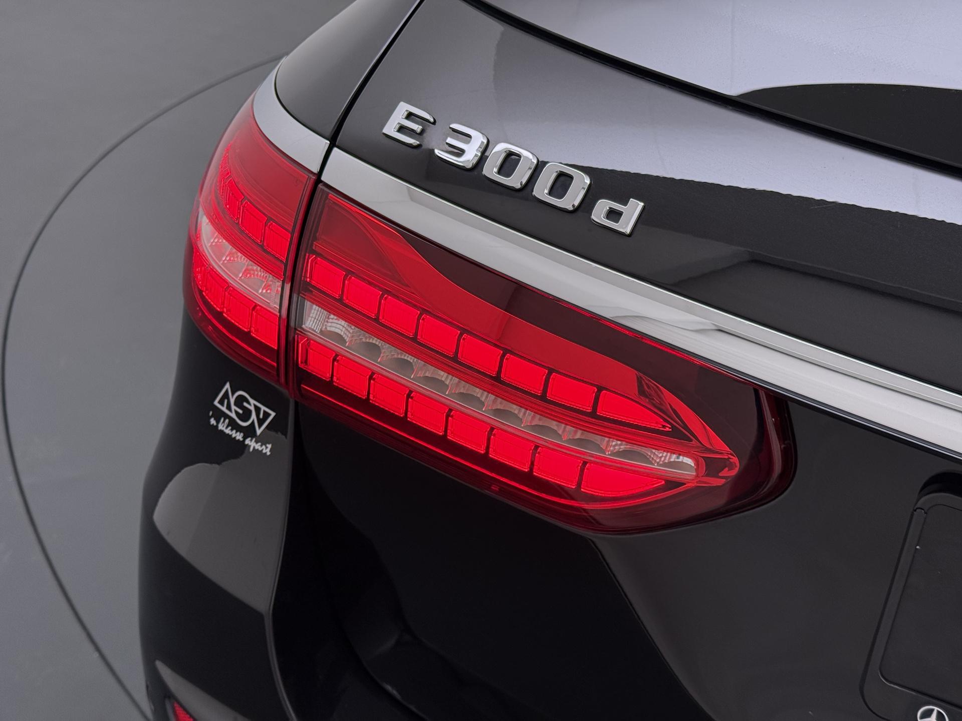 Mercedes-Benz E-klasse Estate 300 d 4MATIC AMG Line 16