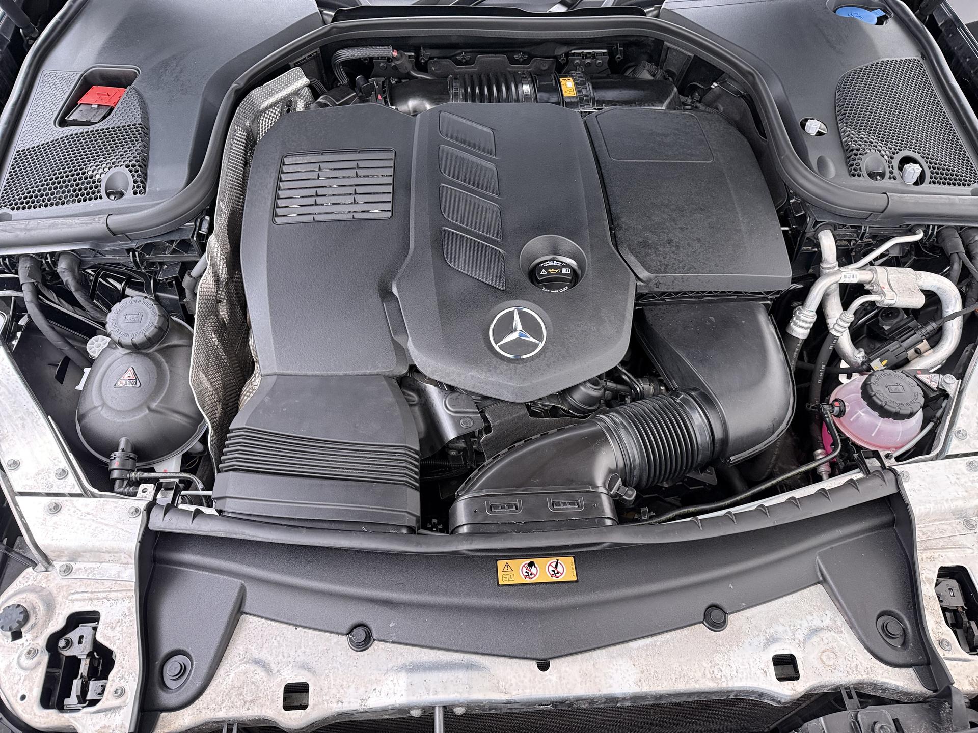 Mercedes-Benz E-klasse Estate 300 d 4MATIC AMG Line 22