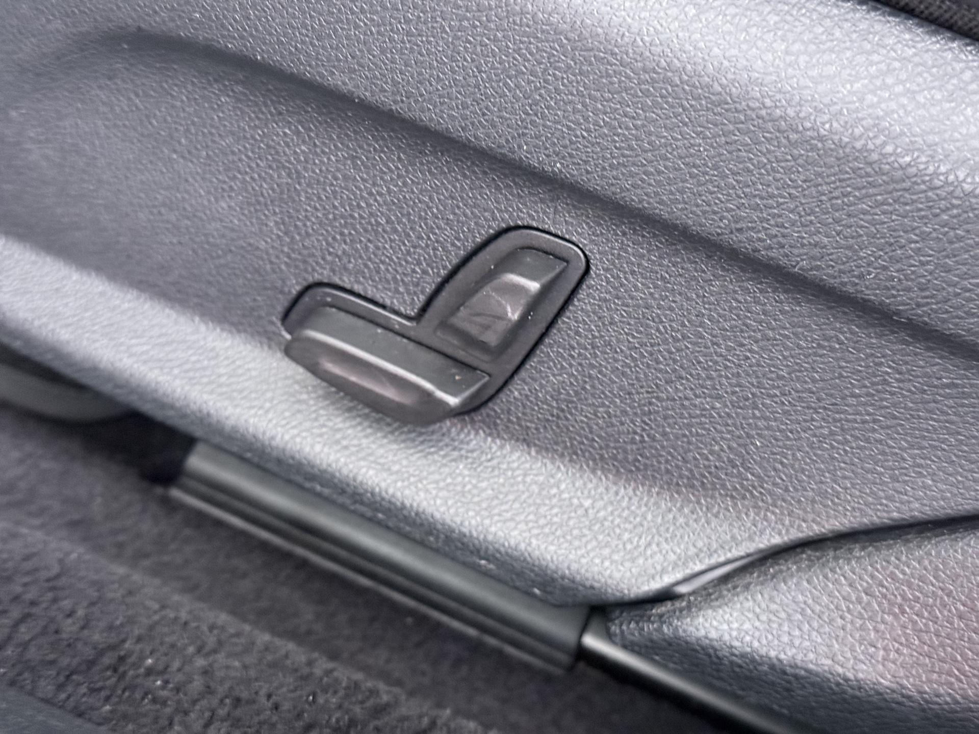 Mercedes-Benz E-klasse Estate 300 d 4MATIC AMG Line 24