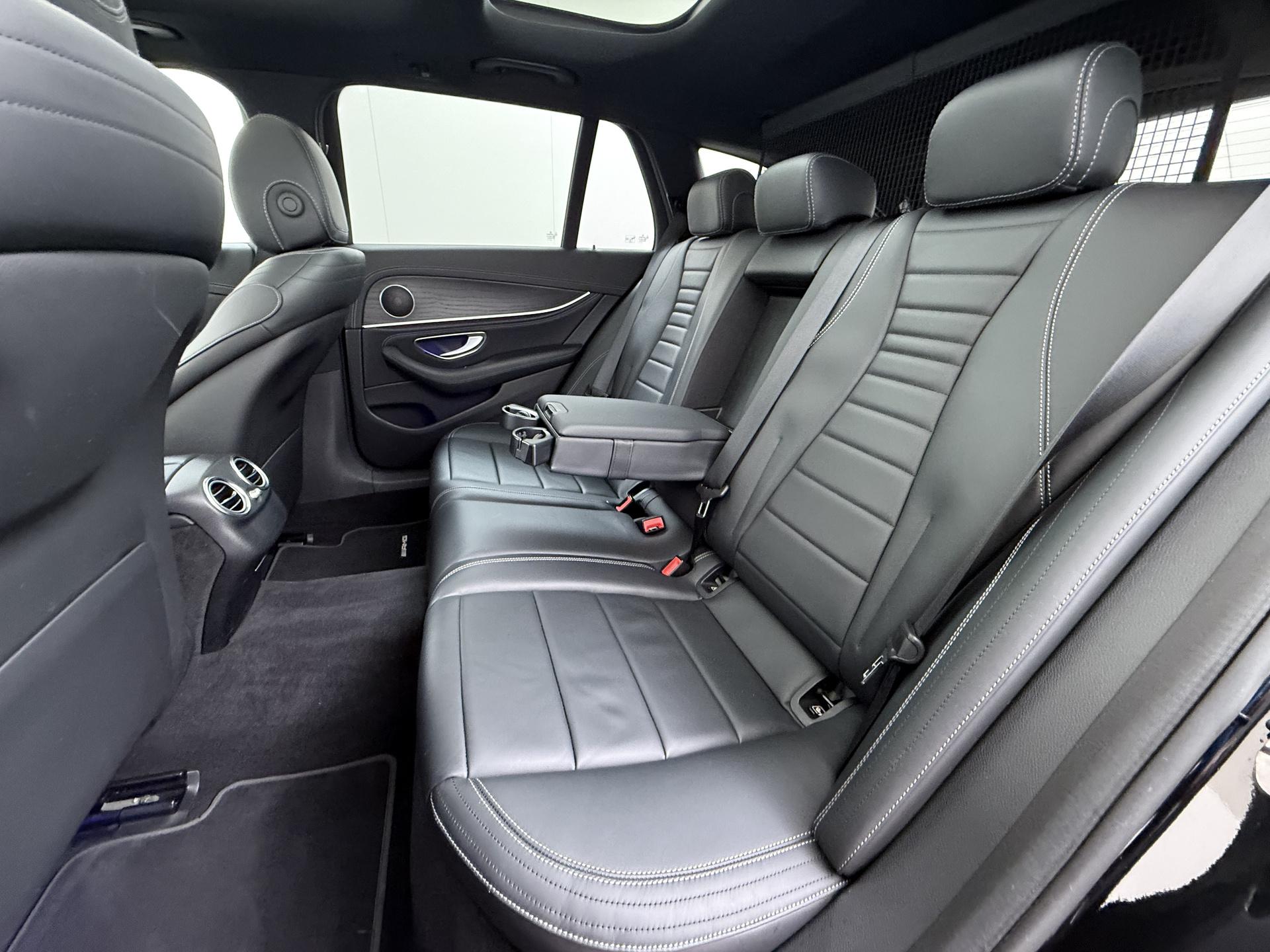 Mercedes-Benz E-klasse Estate 300 d 4MATIC AMG Line 28