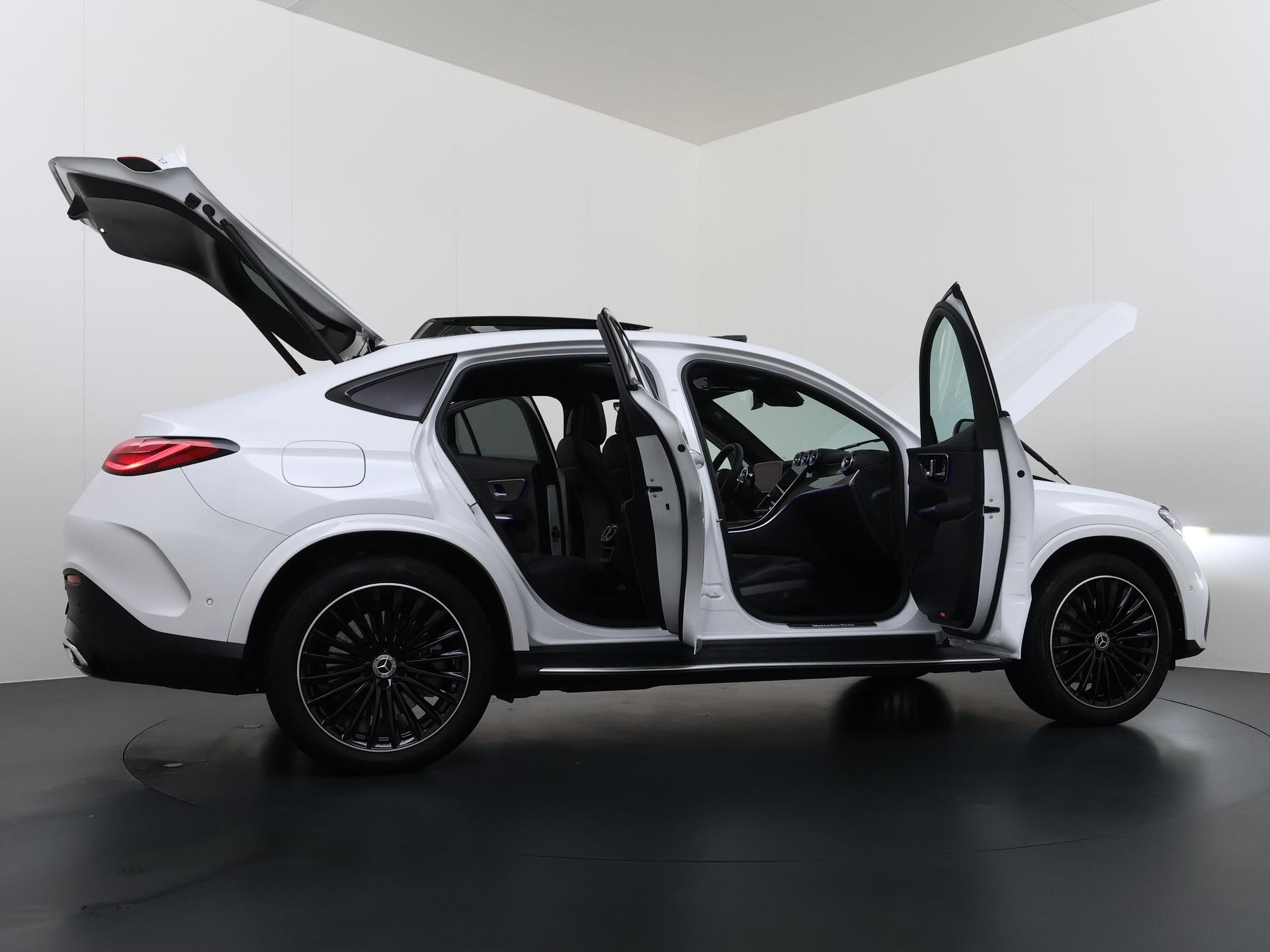 Mercedes-Benz GLC-klasse Coupé 300e 4MATIC AMG Line 17