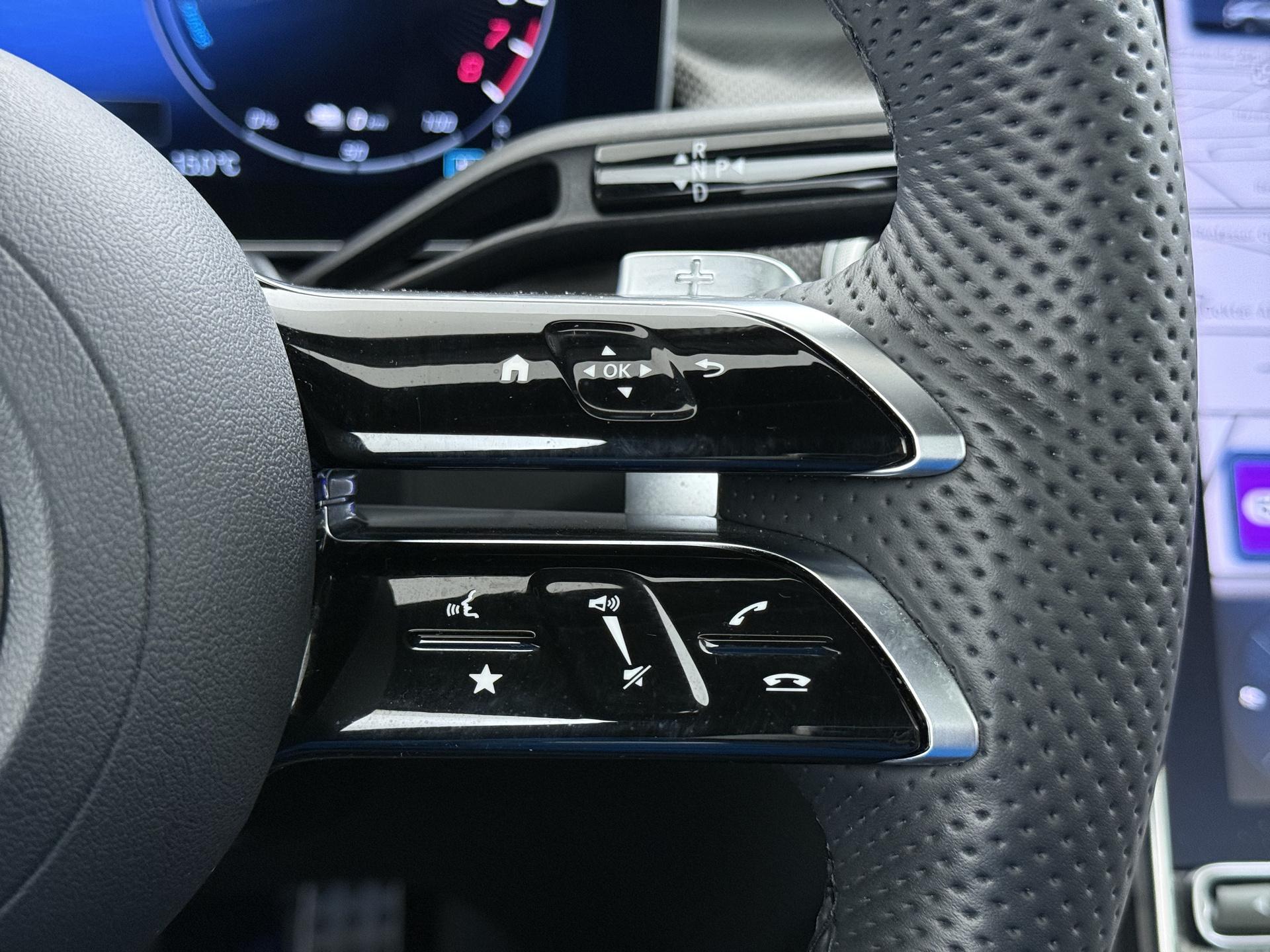 Mercedes-Benz GLC-klasse Coupé 300e 4MATIC AMG Line 36