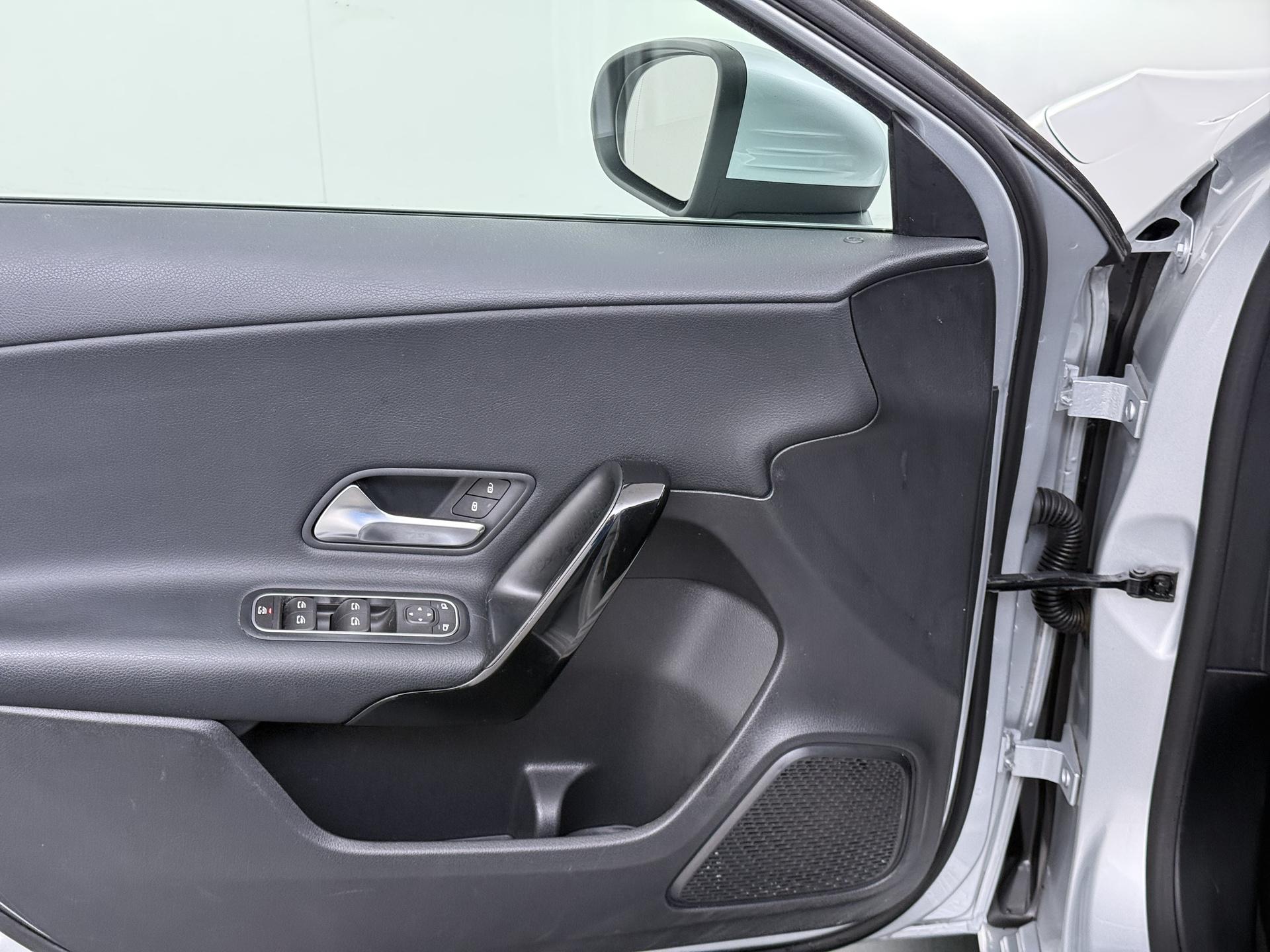 Mercedes-Benz A-klasse 160 23