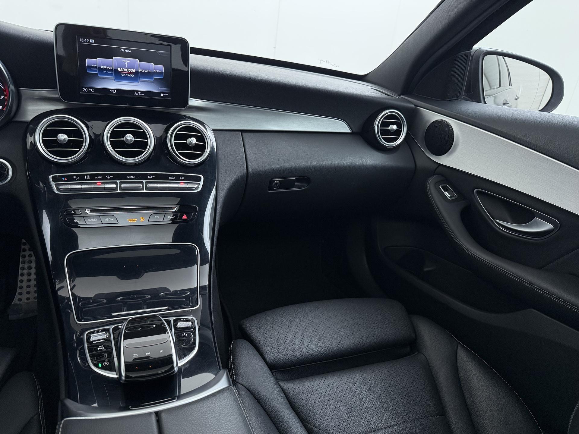 Mercedes-Benz C-klasse 180 AMG Sport Edition 25