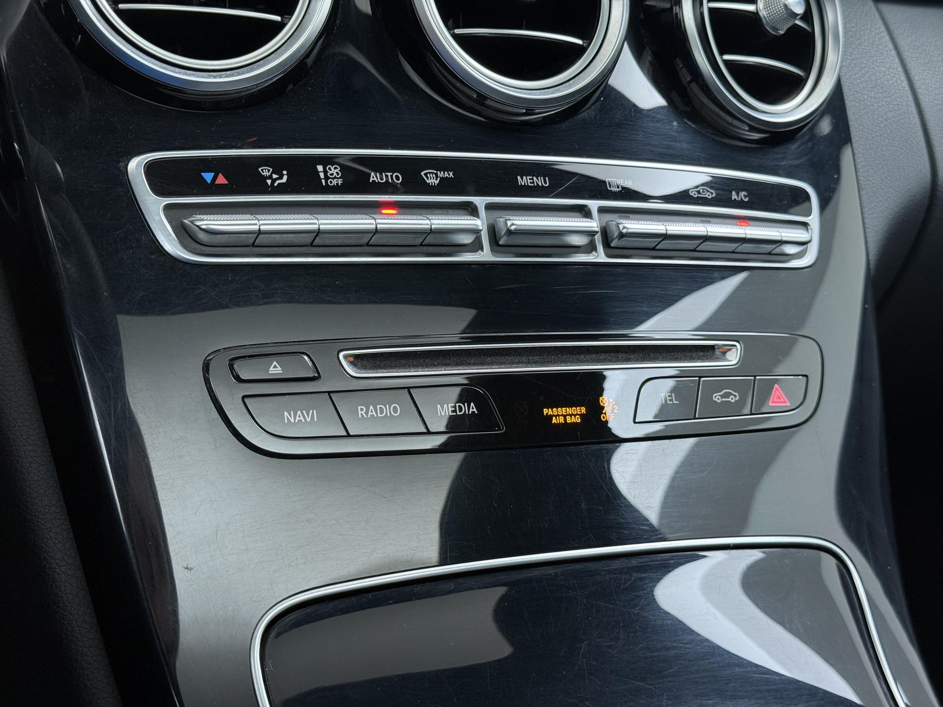 Mercedes-Benz C-klasse 180 AMG Sport Edition 36