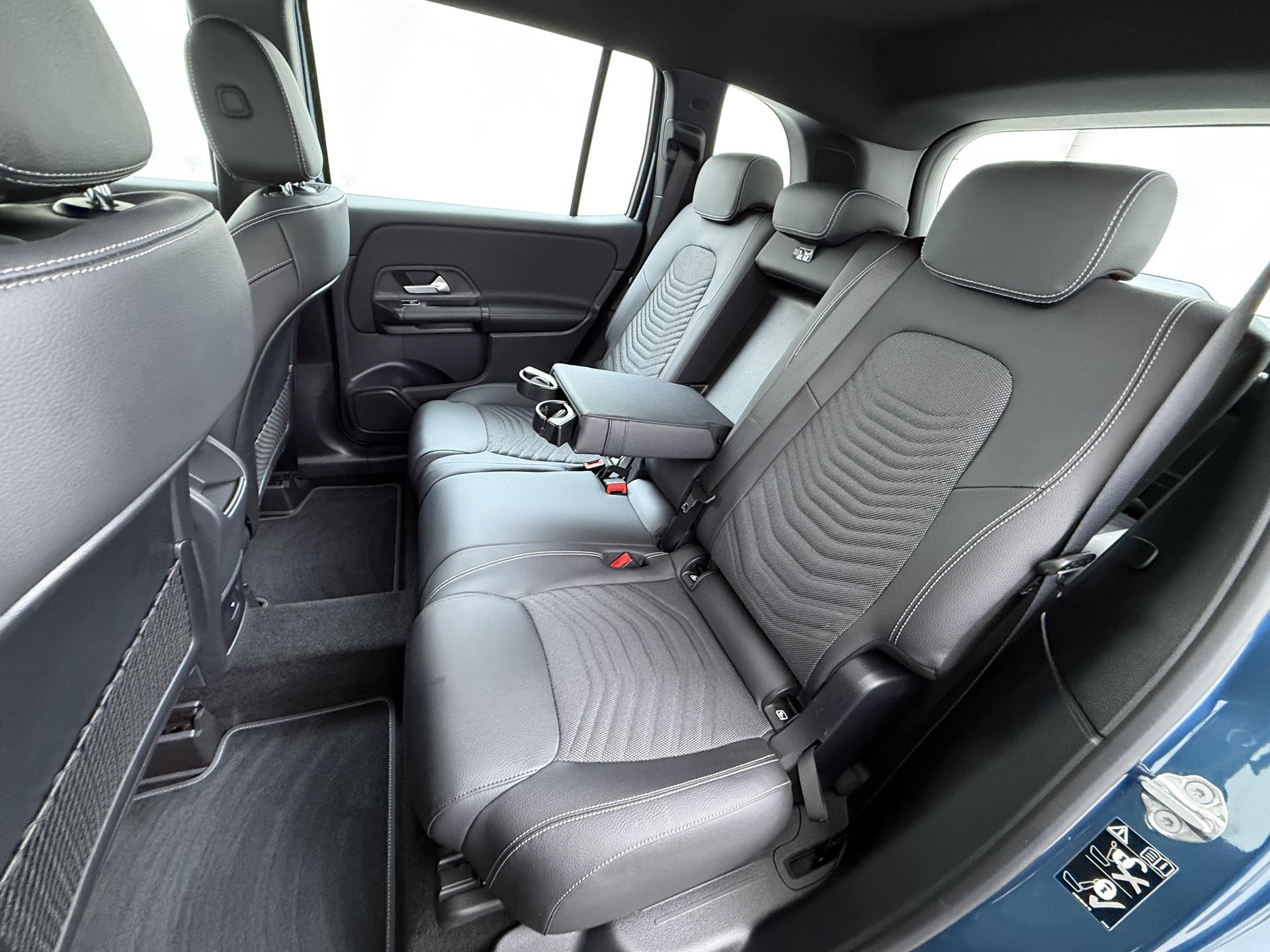 Mercedes-Benz GLB 200 Style Plus Business Solution 26