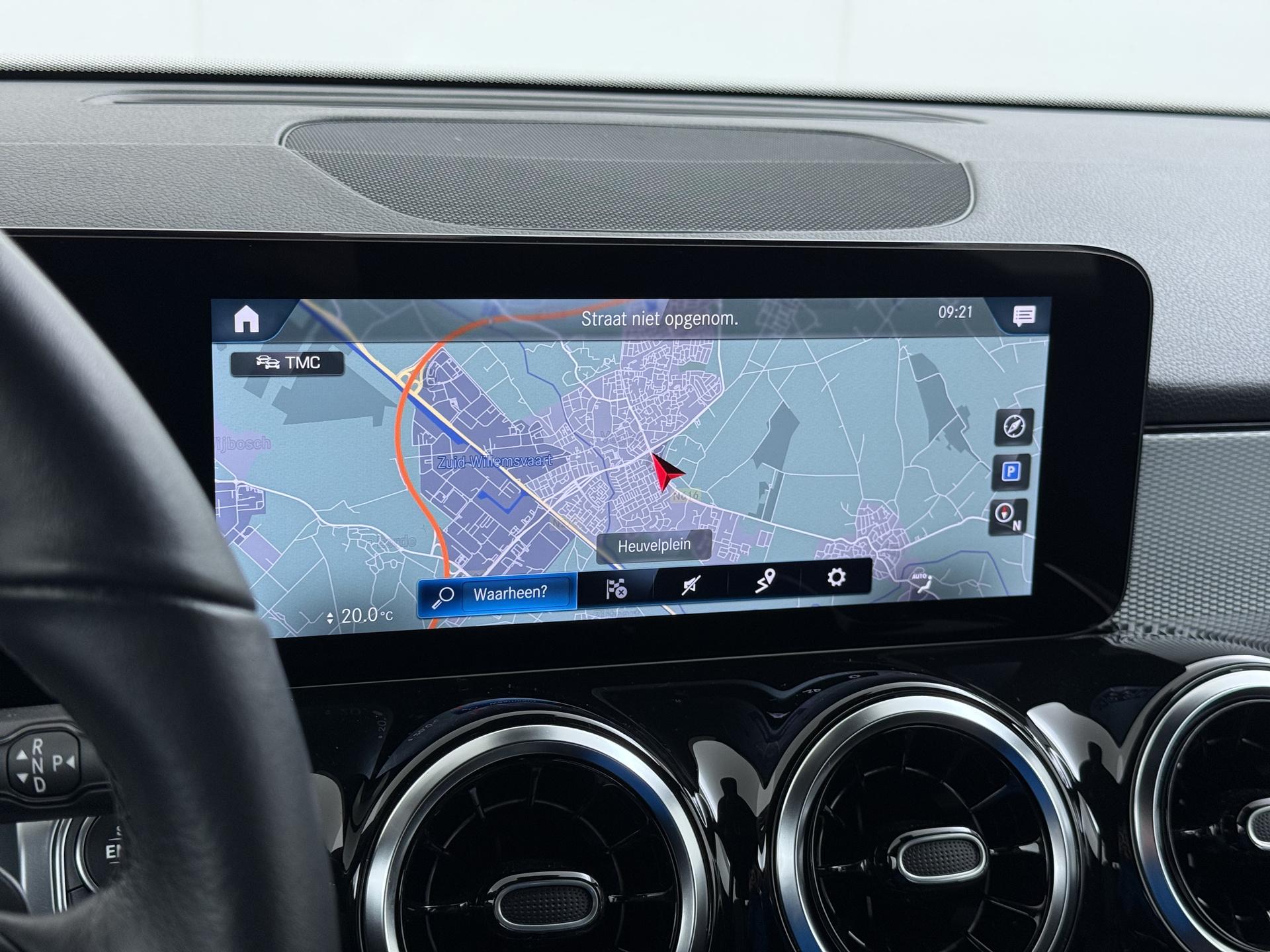 Mercedes-Benz GLB 200 Style Plus Business Solution 37