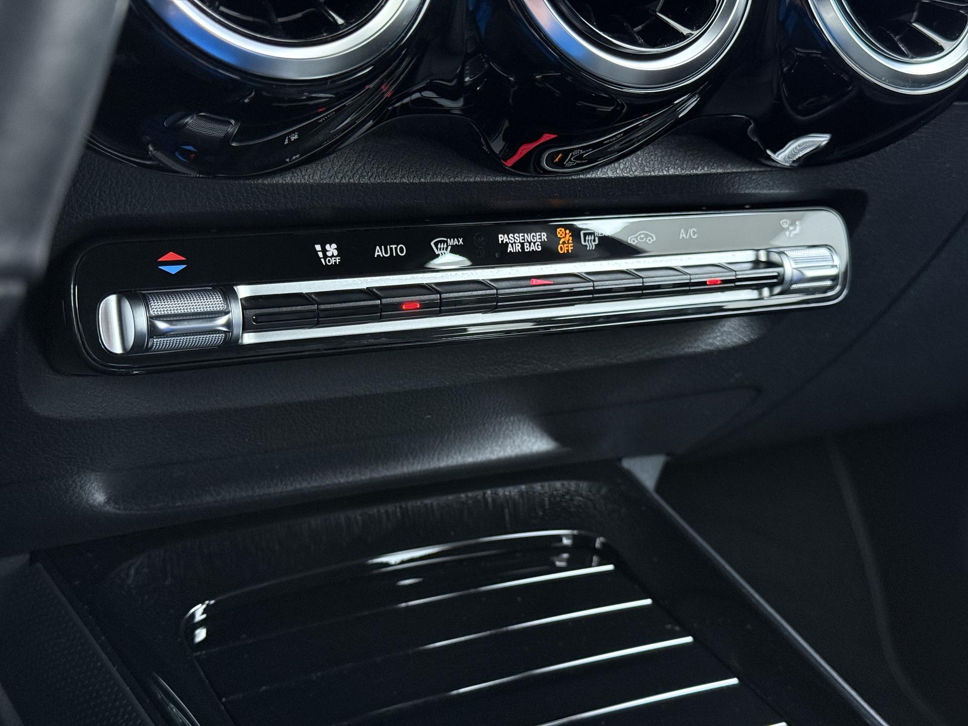 Mercedes-Benz GLB 200 Style Plus Business Solution 42