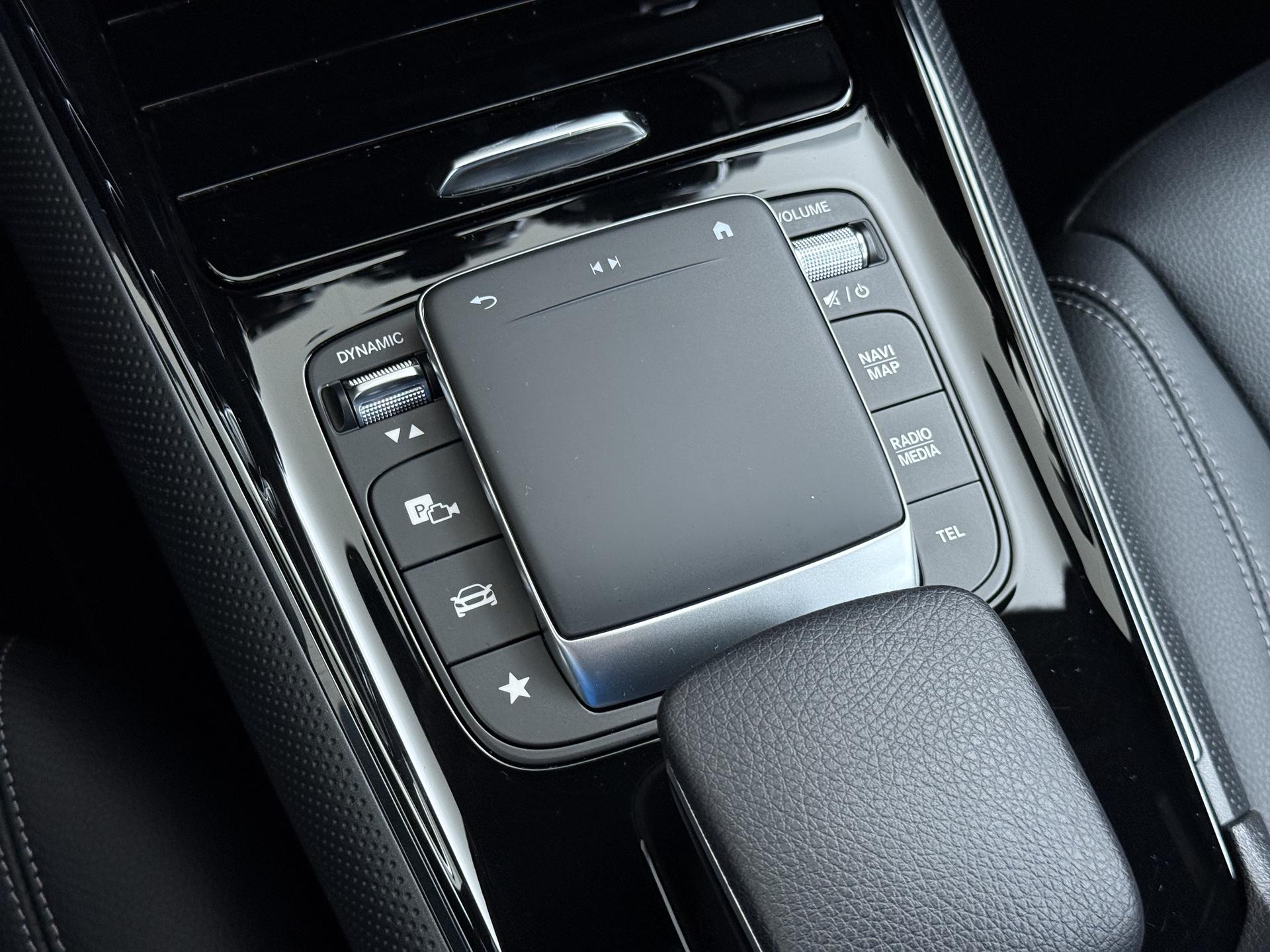 Mercedes-Benz GLB 200 Style Plus Business Solution 43