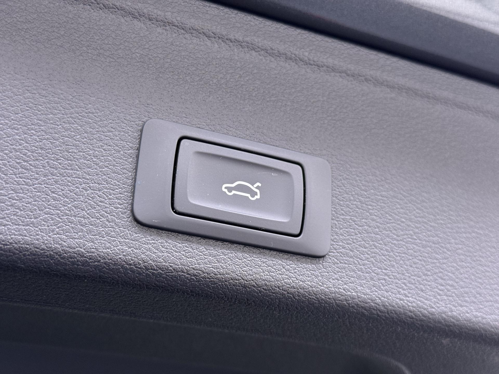 Audi A4 Avant 40 TFSI S- Line 2.0 TFSi 204 PK Competition 16