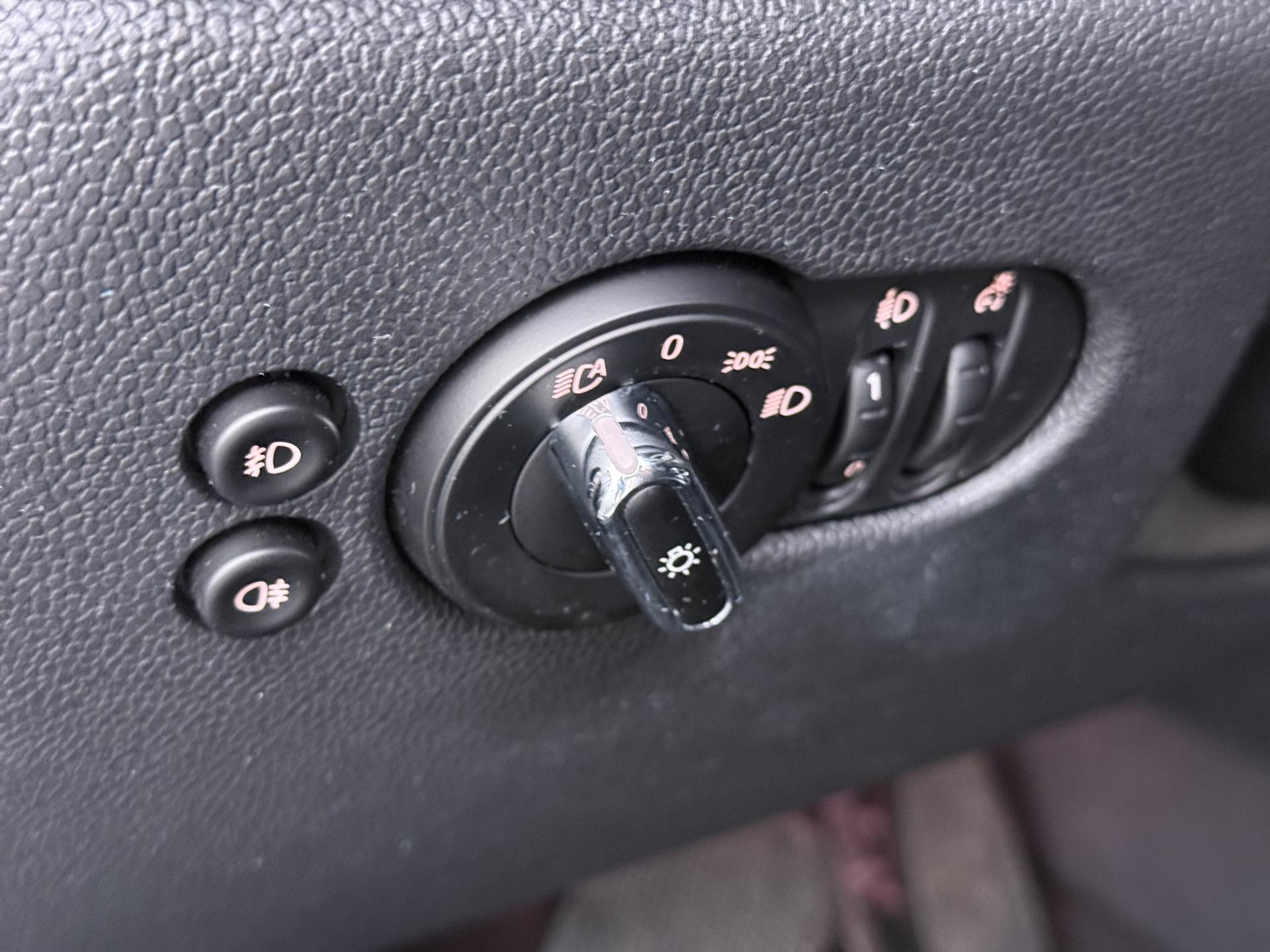 Mini Mini Cabrio 1.5 Cooper Sidewalk Edition 18