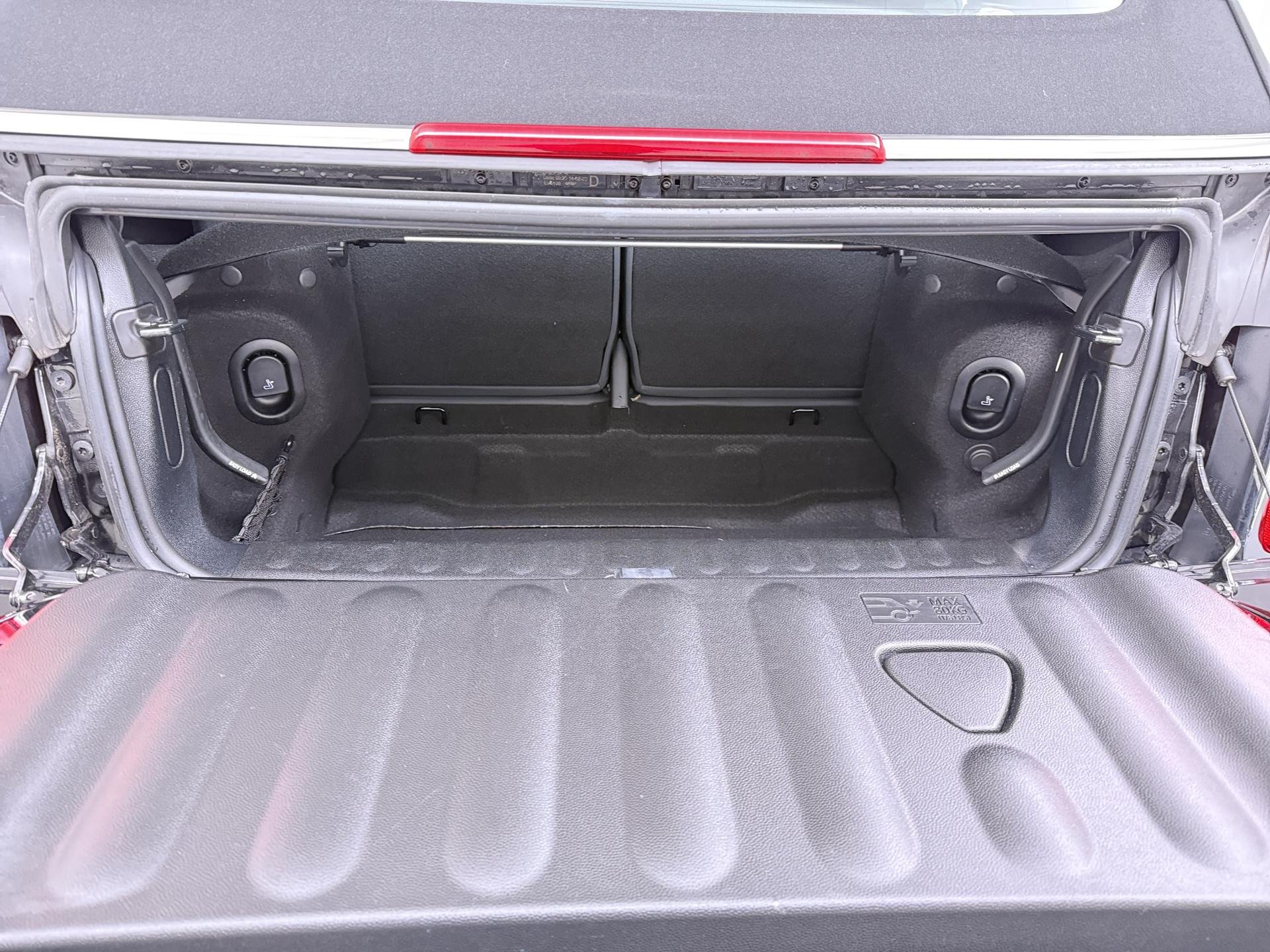 Mini Mini Cabrio 1.5 Cooper Sidewalk Edition 27