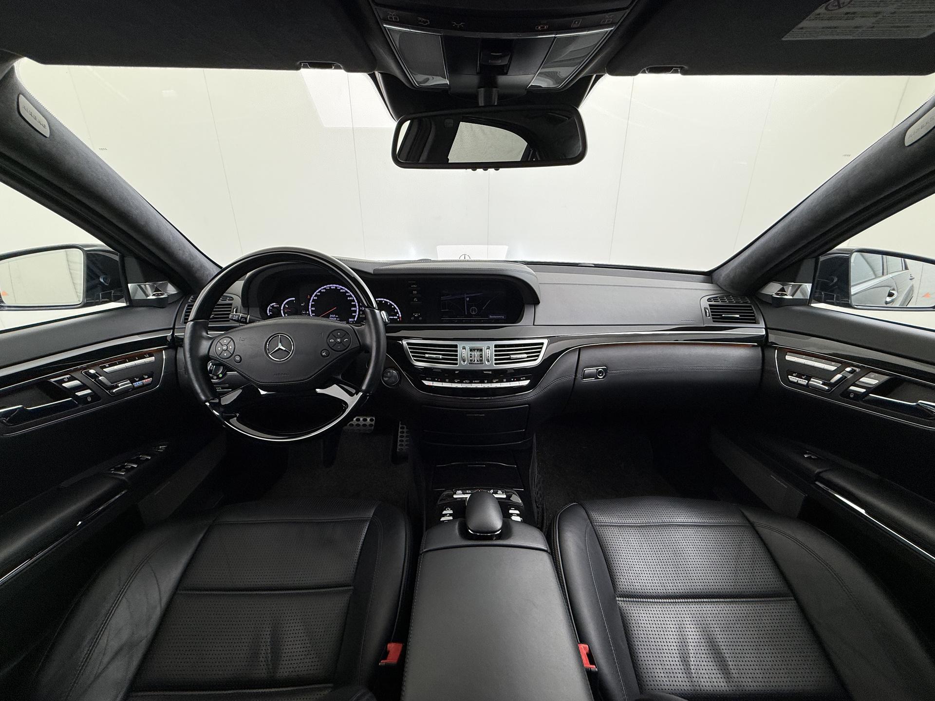 Mercedes-Benz S-Klasse S 63 AMG Lang 29