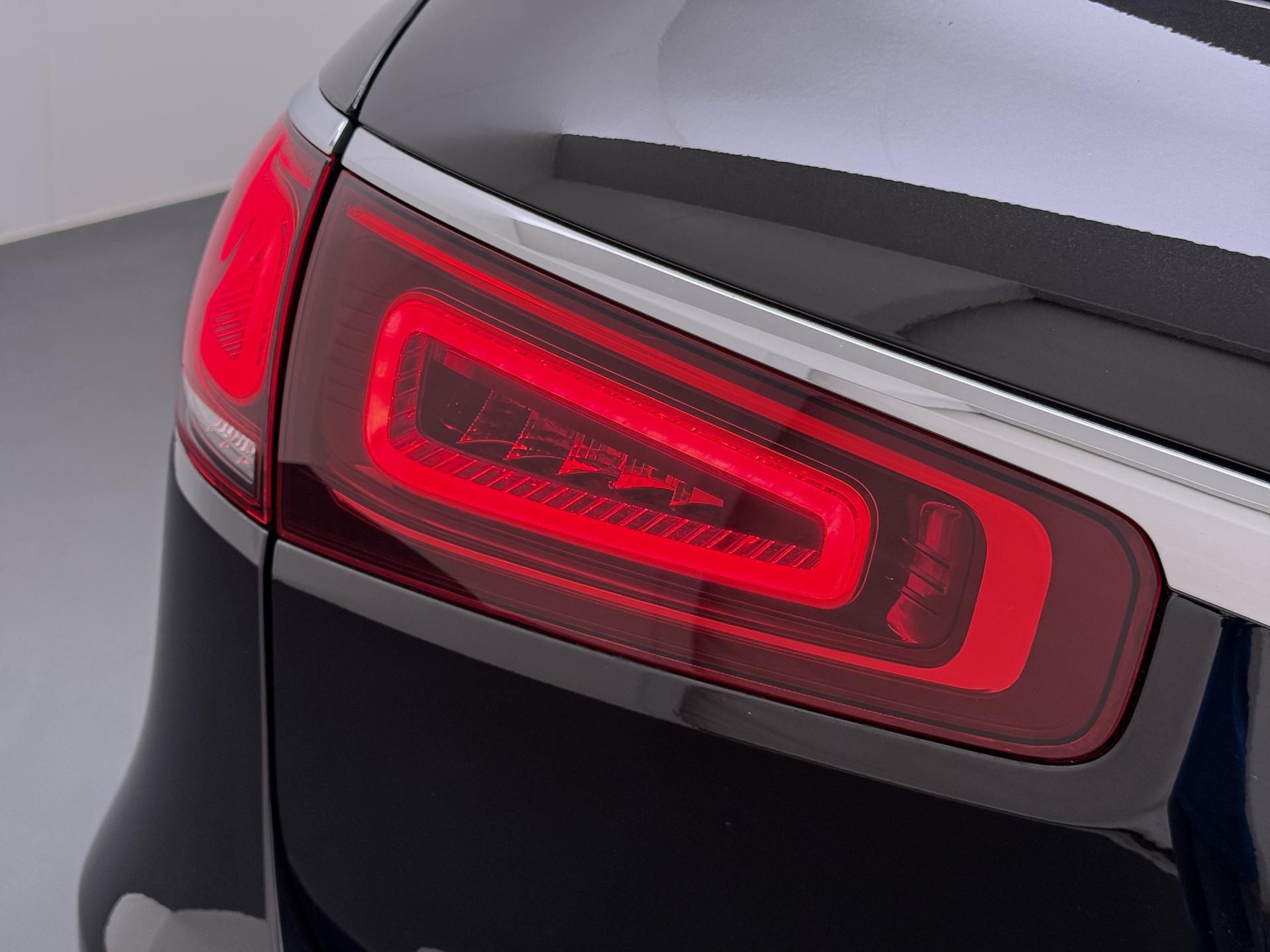 Mercedes-Benz GLS 400 d 4MATIC Premium Plus 23