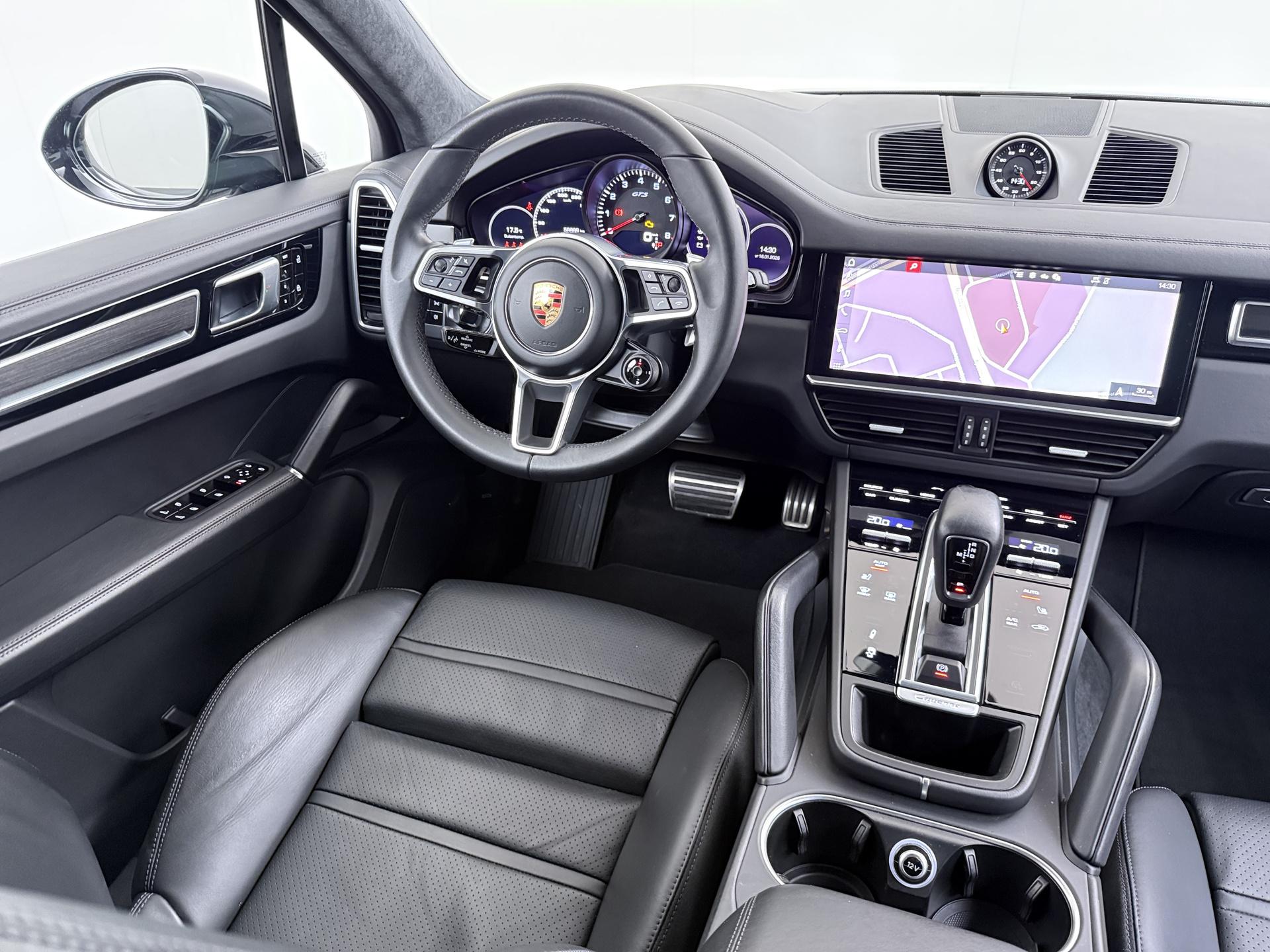 Porsche Cayenne 4.0 GTS 7