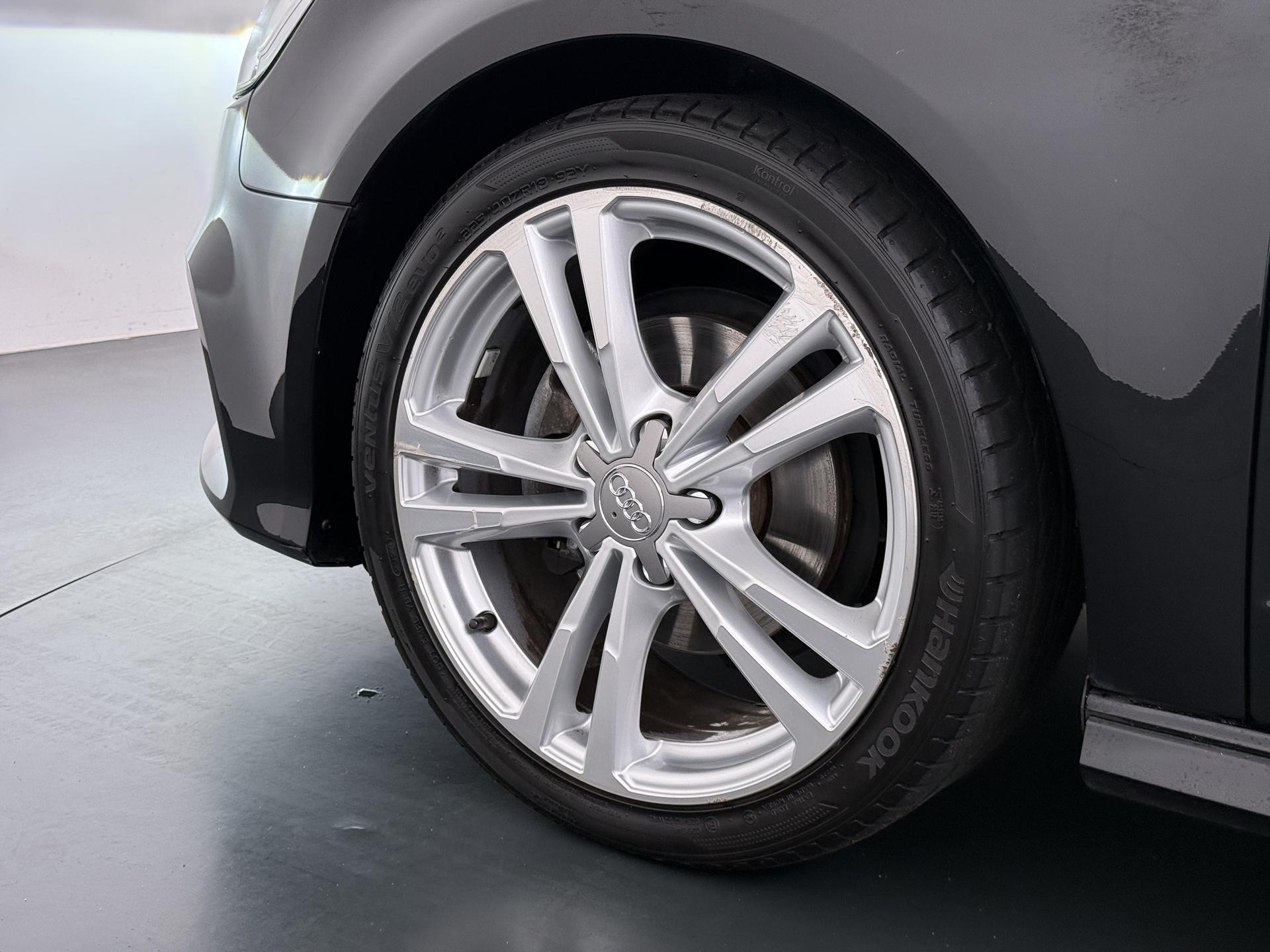 Audi A3 Sportback 1.0 TFSI Sport S Line Edition 12