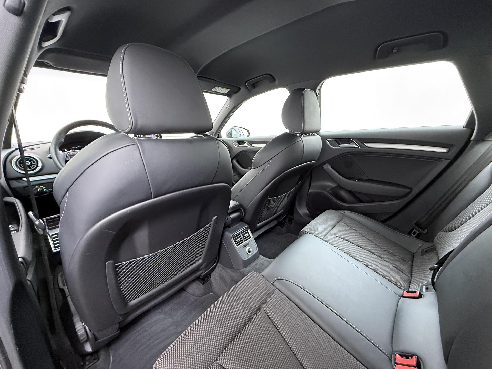 Audi A3 Sportback 1.0 TFSI Sport S Line Edition 17