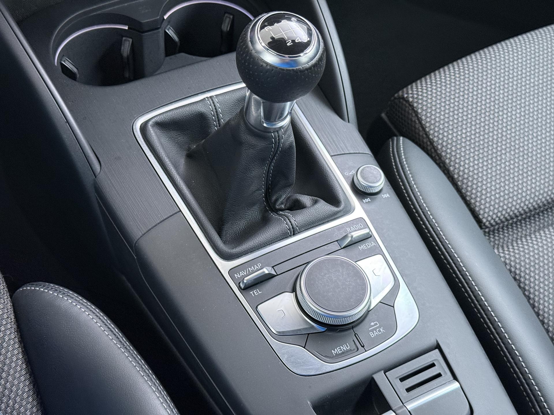 Audi A3 Sportback 1.0 TFSI Sport S Line Edition 32