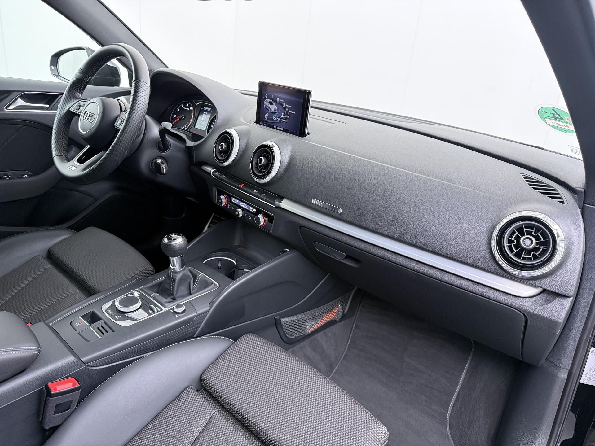 Audi A3 Sportback 1.0 TFSI Sport S Line Edition 33