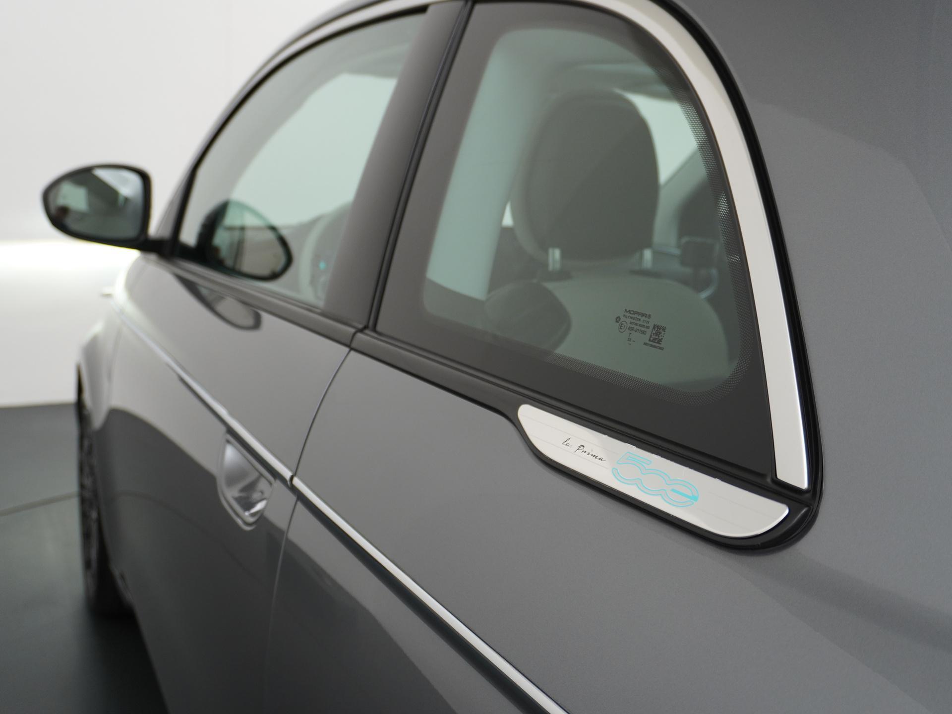 Fiat 500 La Prima 42 kWh 11