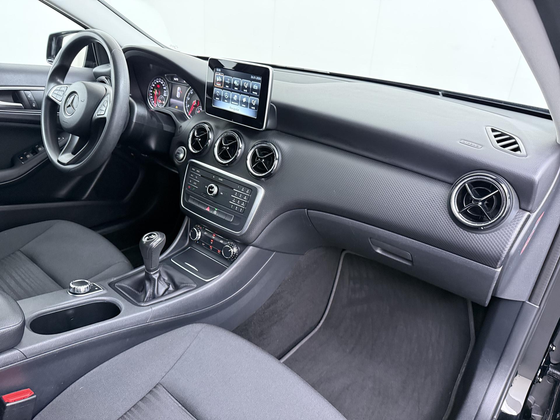 Mercedes-Benz A-klasse 160 My First Star 30