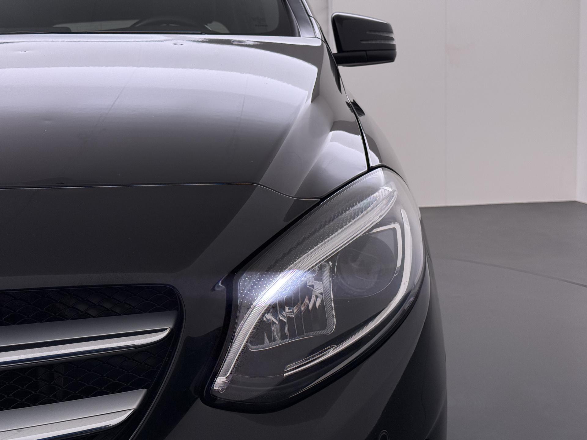 Mercedes-Benz B-klasse 200 Ambition 12