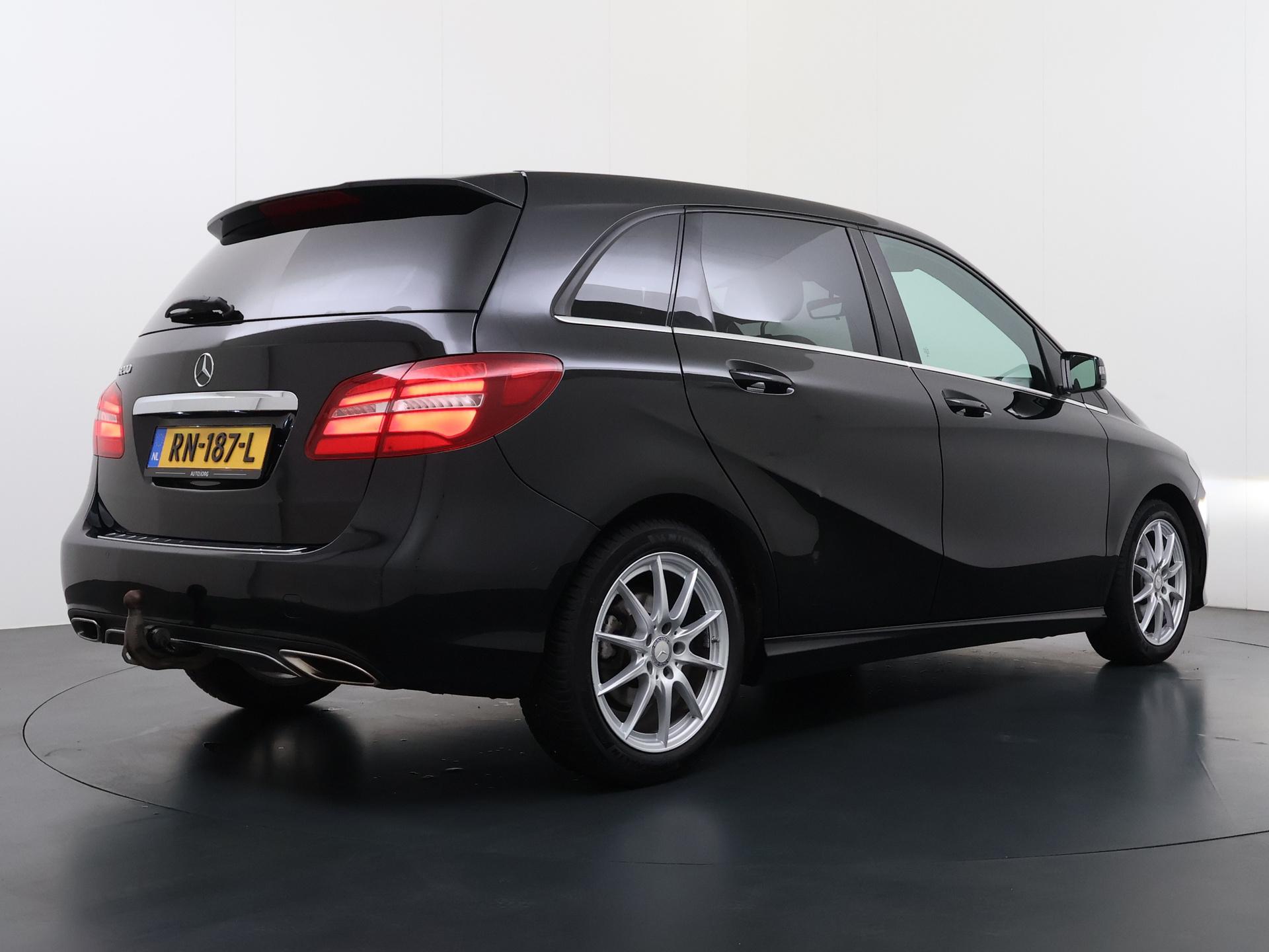 Mercedes-Benz B-klasse 200 Ambition 2