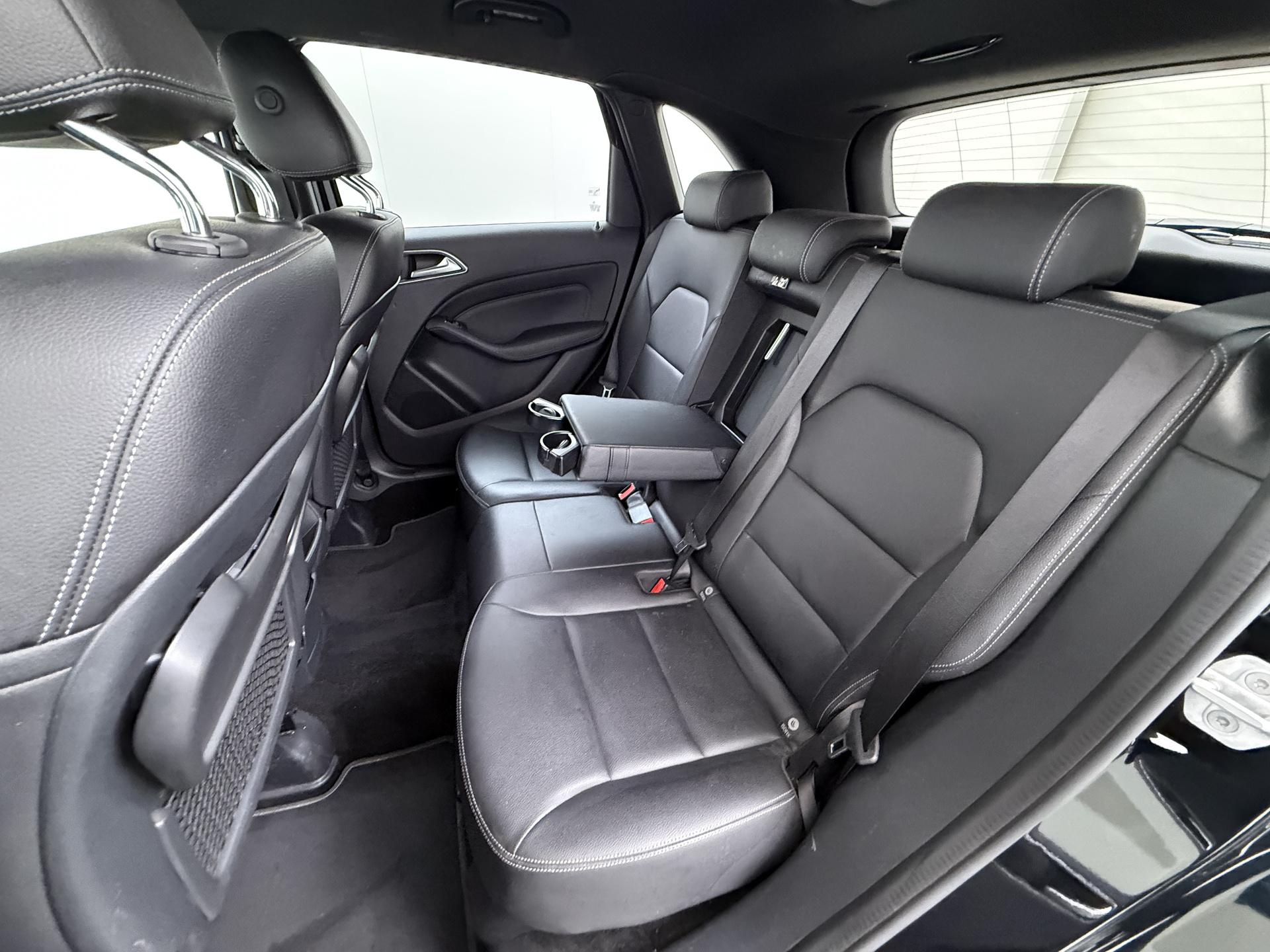 Mercedes-Benz B-klasse 200 Ambition 20