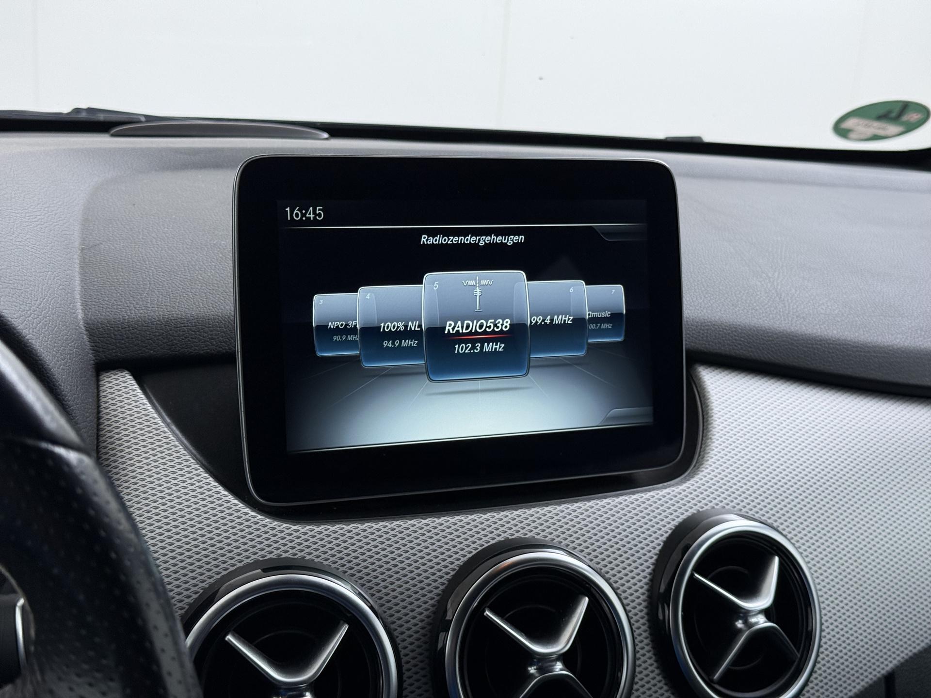 Mercedes-Benz B-klasse 200 Ambition 27