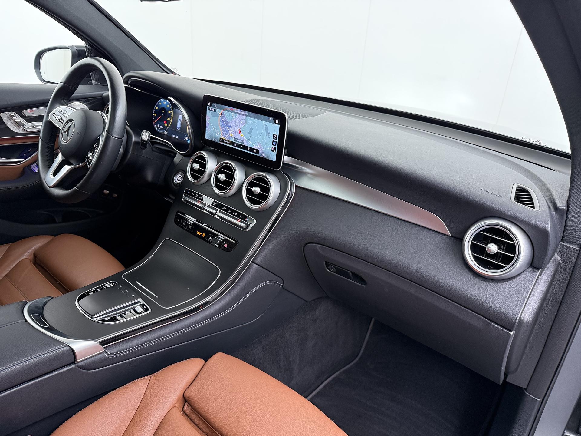 Mercedes-Benz GLC-klasse Coupé 300e 4MATIC AMG Premium Plus 12