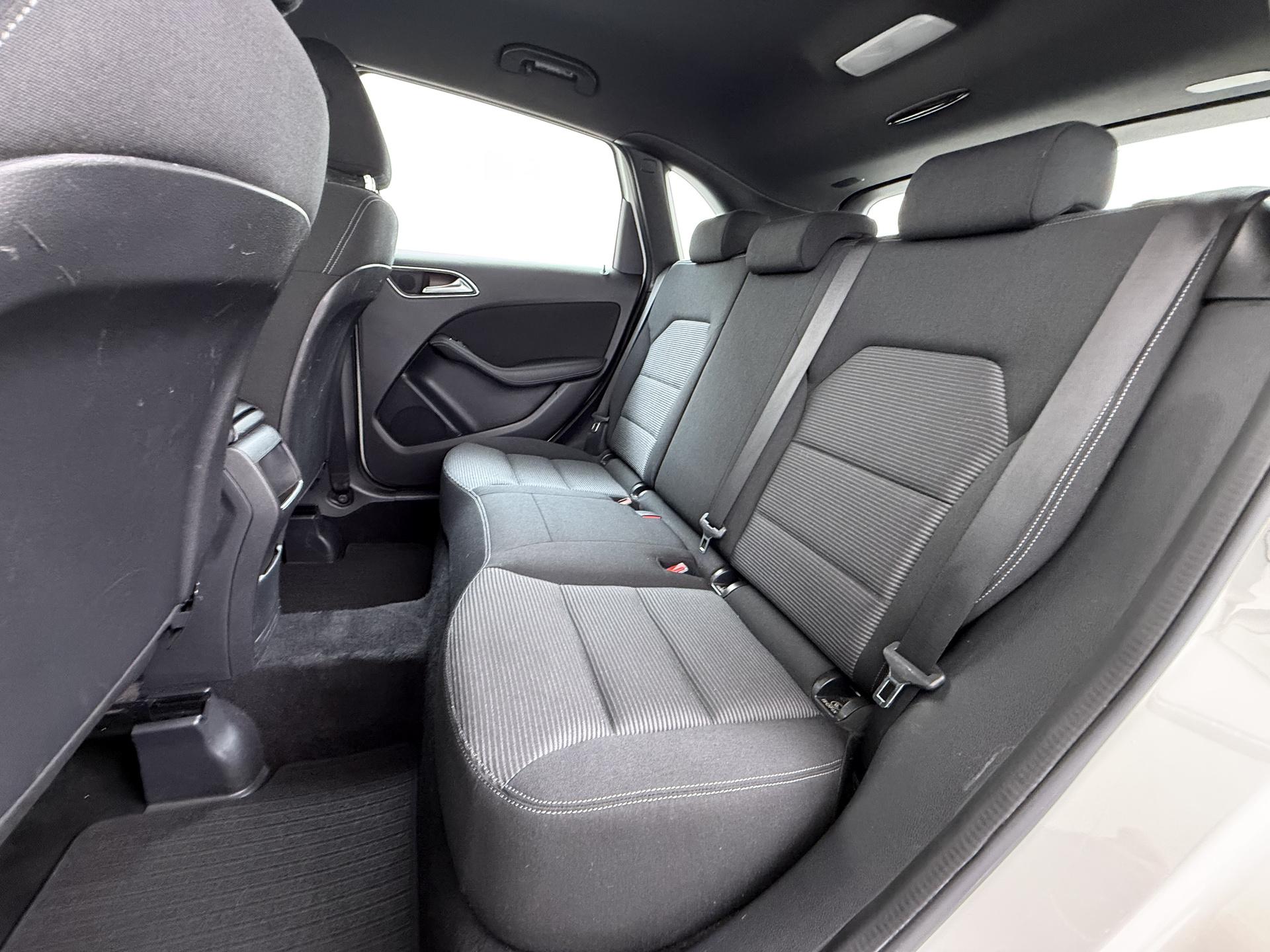 Mercedes-Benz B-klasse 200 d Business Solution 18