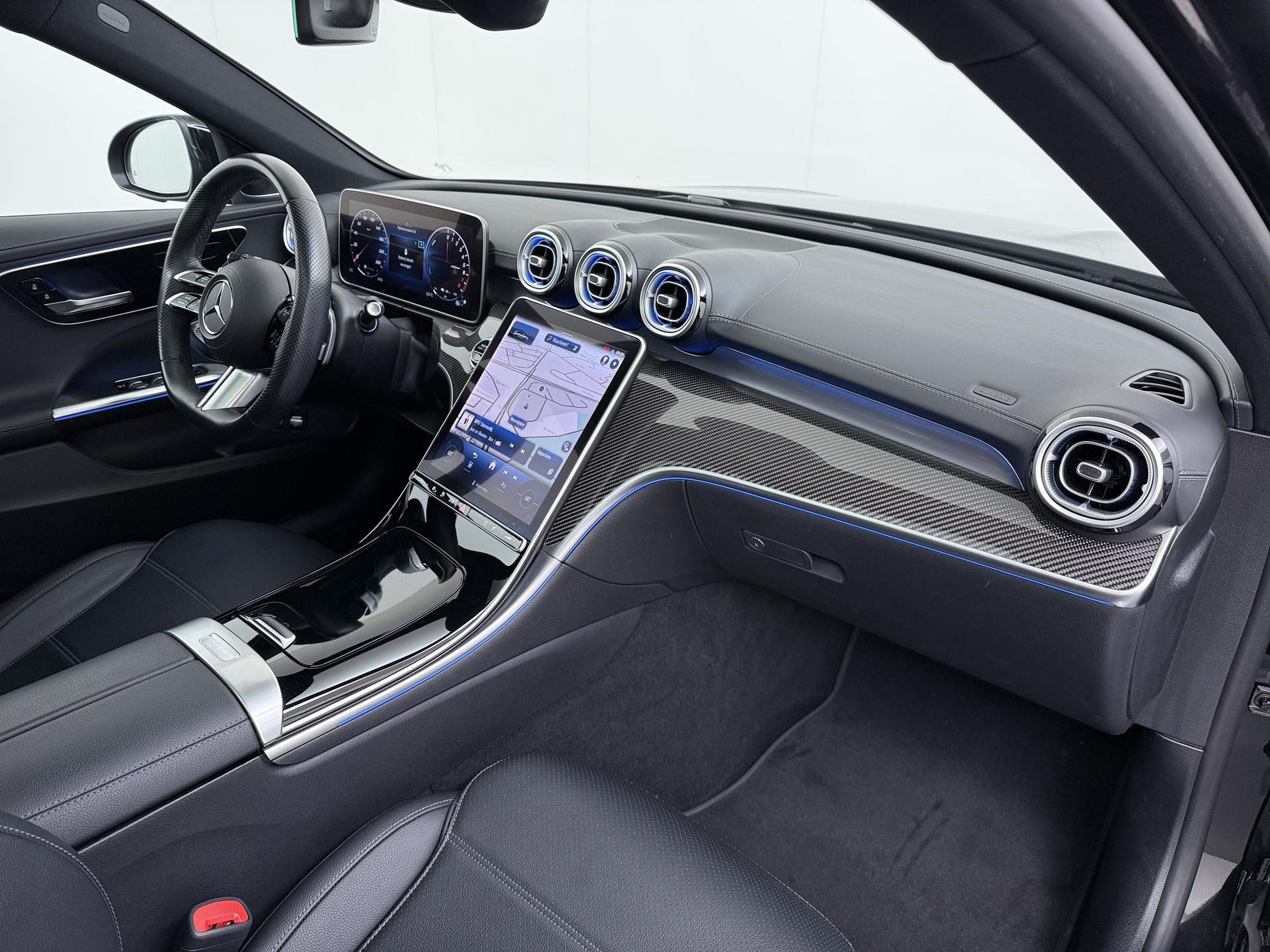 Mercedes-Benz C-klasse Estate 300 e AMG Line 12