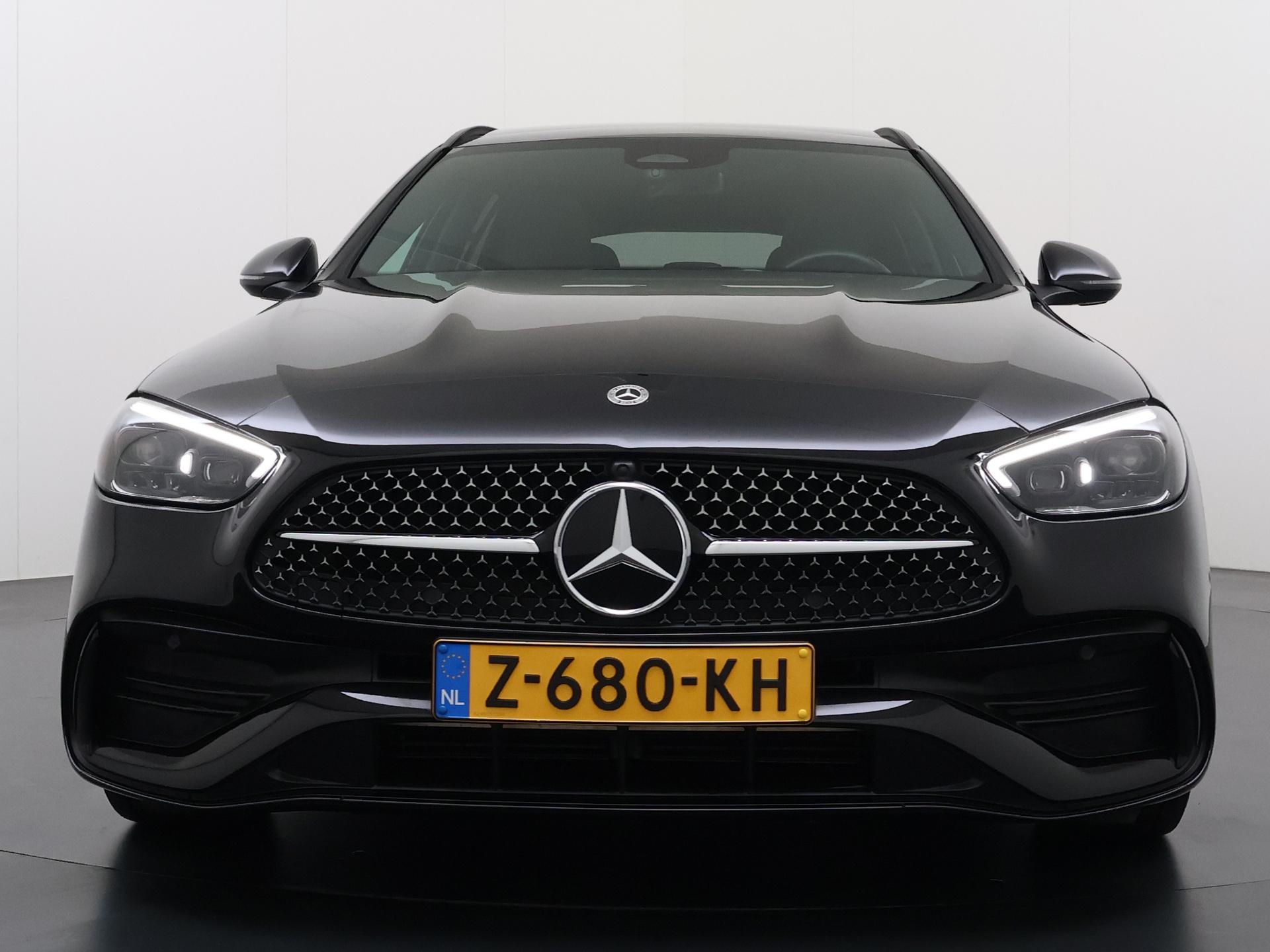 Mercedes-Benz C-klasse Estate 300 e AMG Line 13