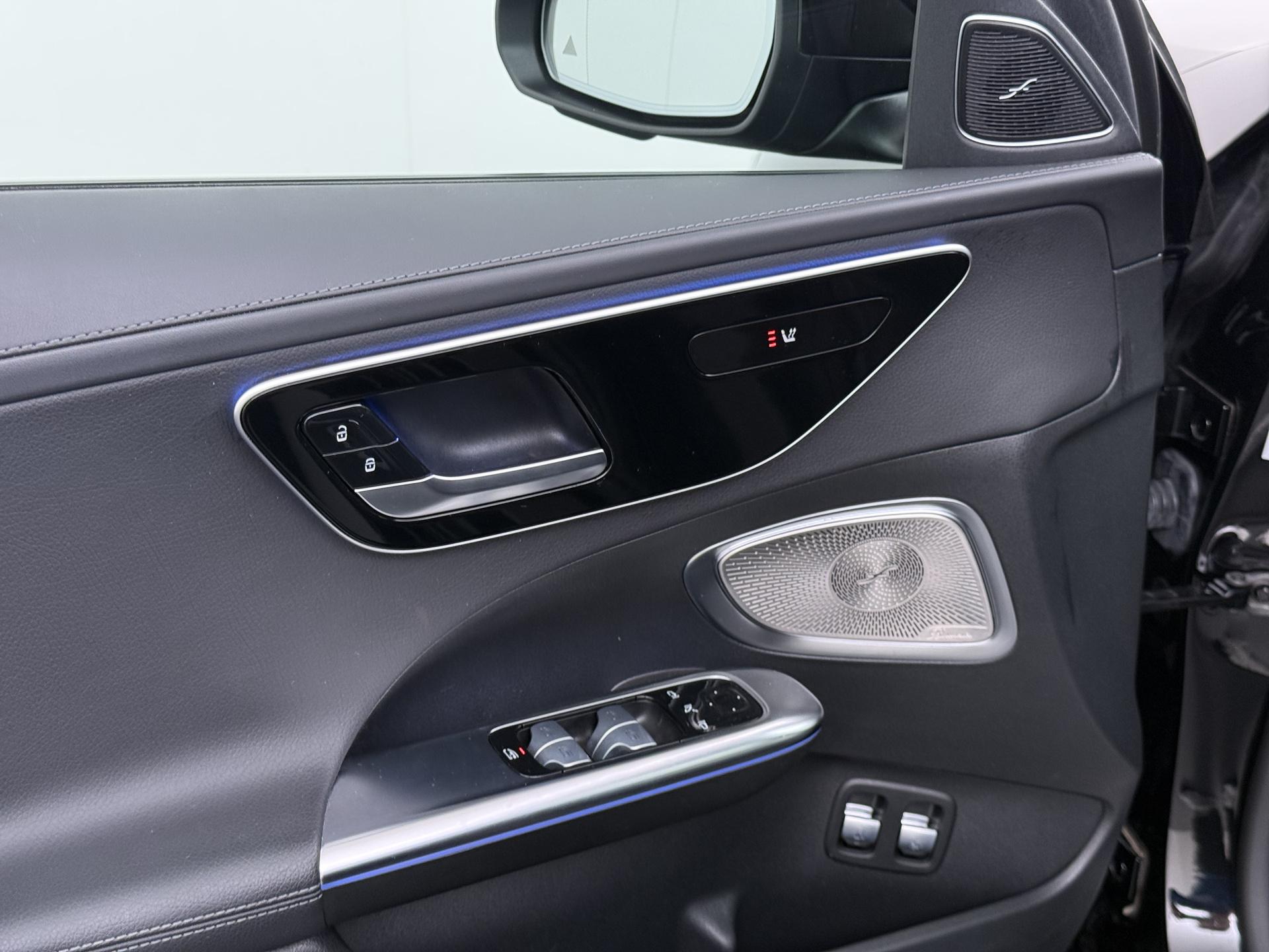 Mercedes-Benz C-klasse Estate 300 e AMG Line 24