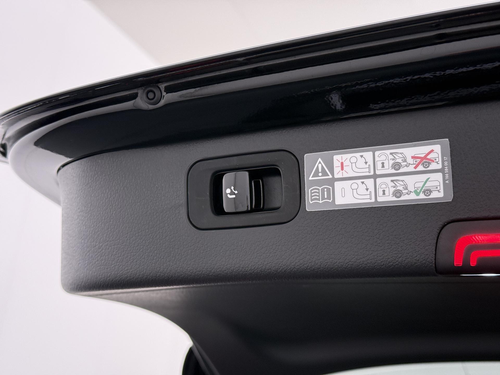 Mercedes-Benz C-klasse Estate 300 e AMG Line 25