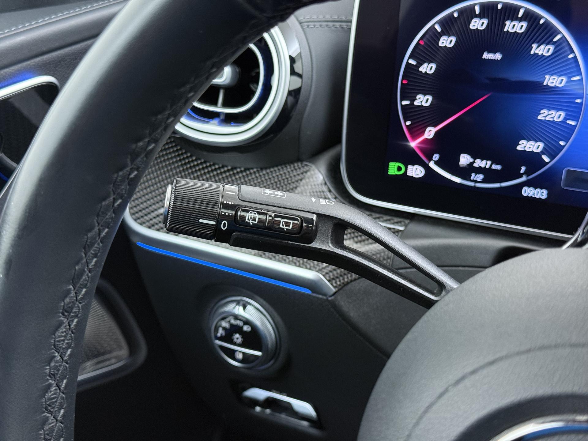 Mercedes-Benz C-klasse Estate 300 e AMG Line 32