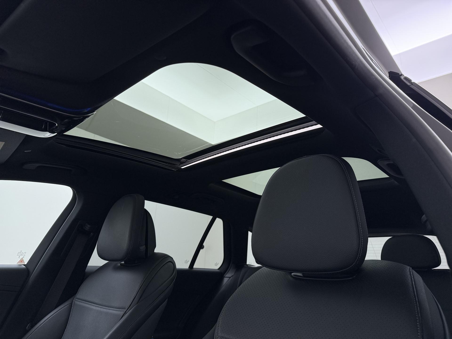 Mercedes-Benz C-klasse Estate 300 e AMG Line 5